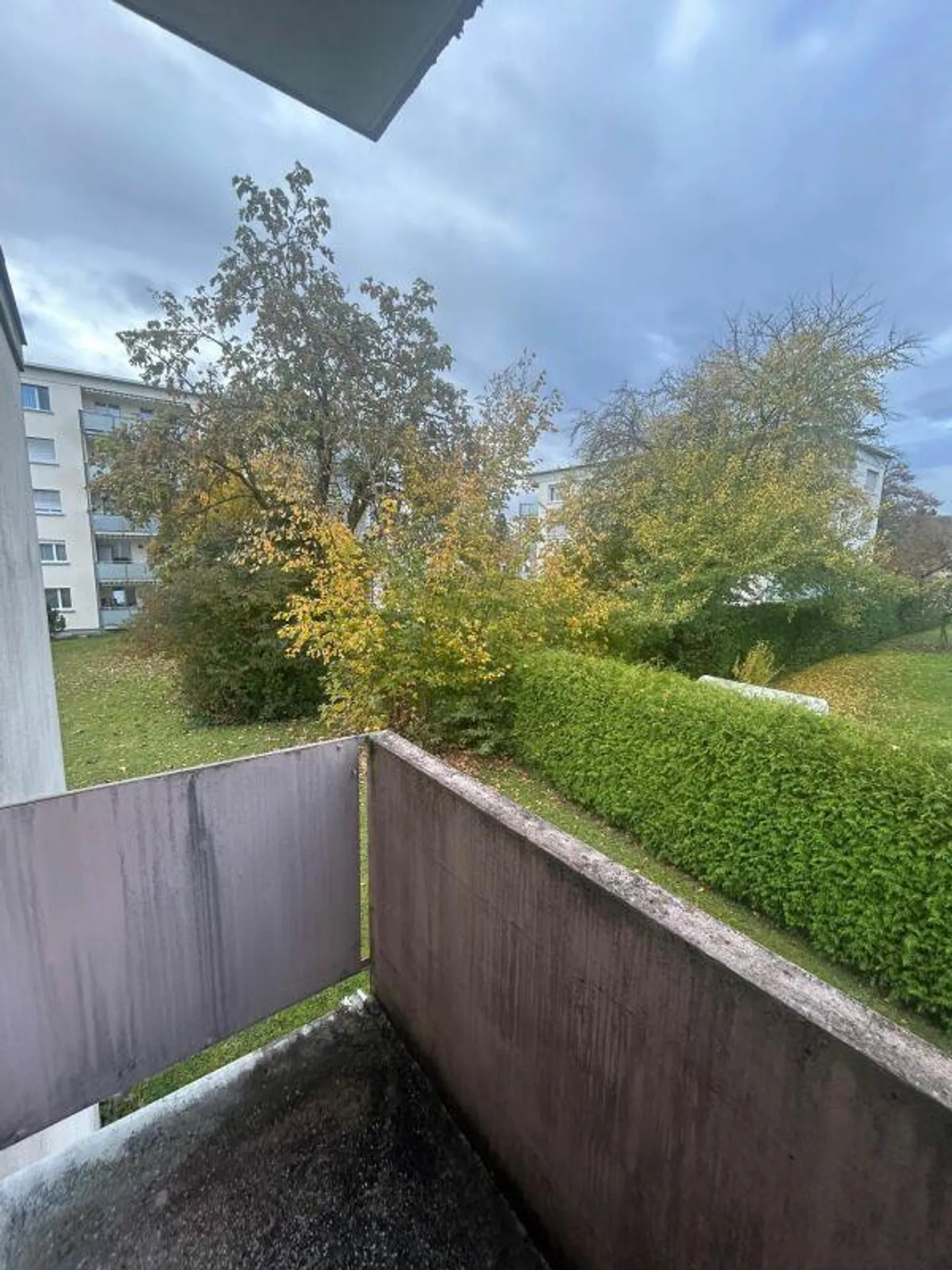 Appartement simple dans un quartier calme - Photo 1 sur 8