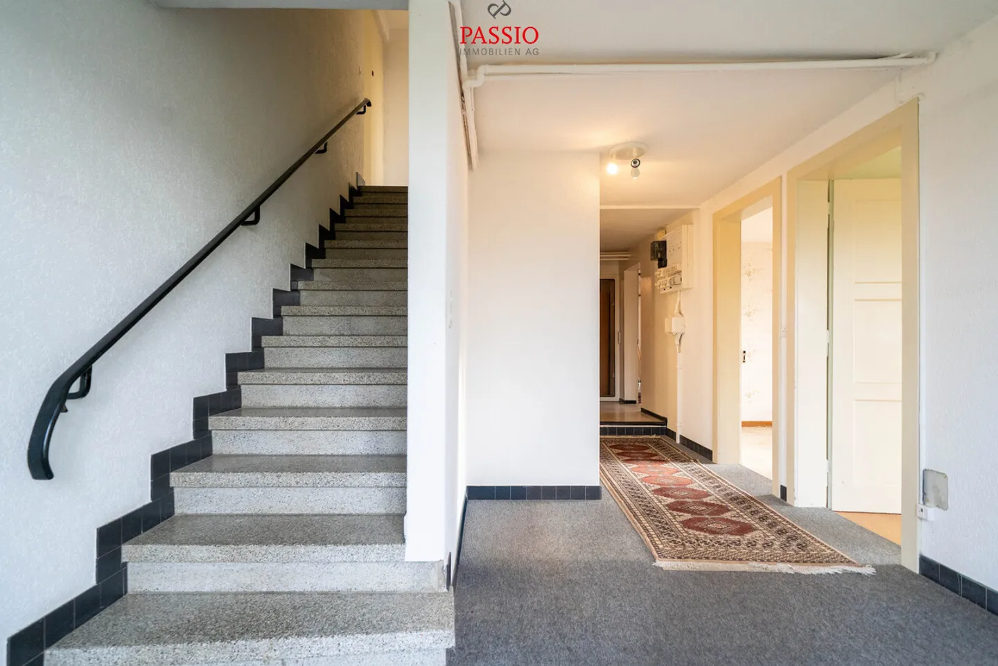 Haus mit 6,5 Zimmern und enormem Grundstück sowie atemberaubendem Blick - Foto 14 von 29