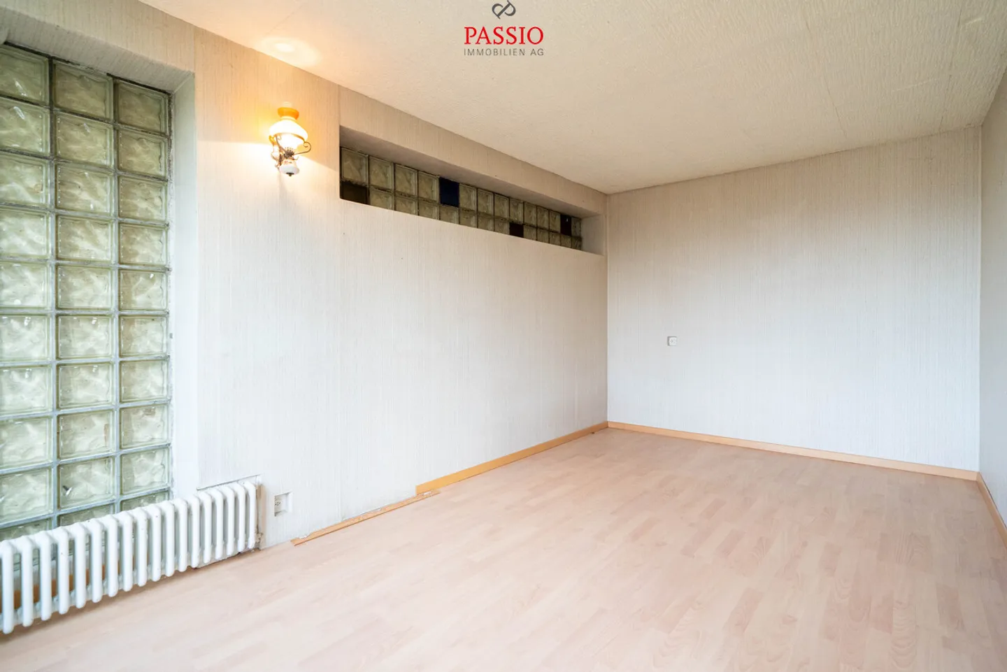 Haus mit 6,5 Zimmern und enormem Grundstück sowie atemberaubendem Blick - Foto 15 von 29