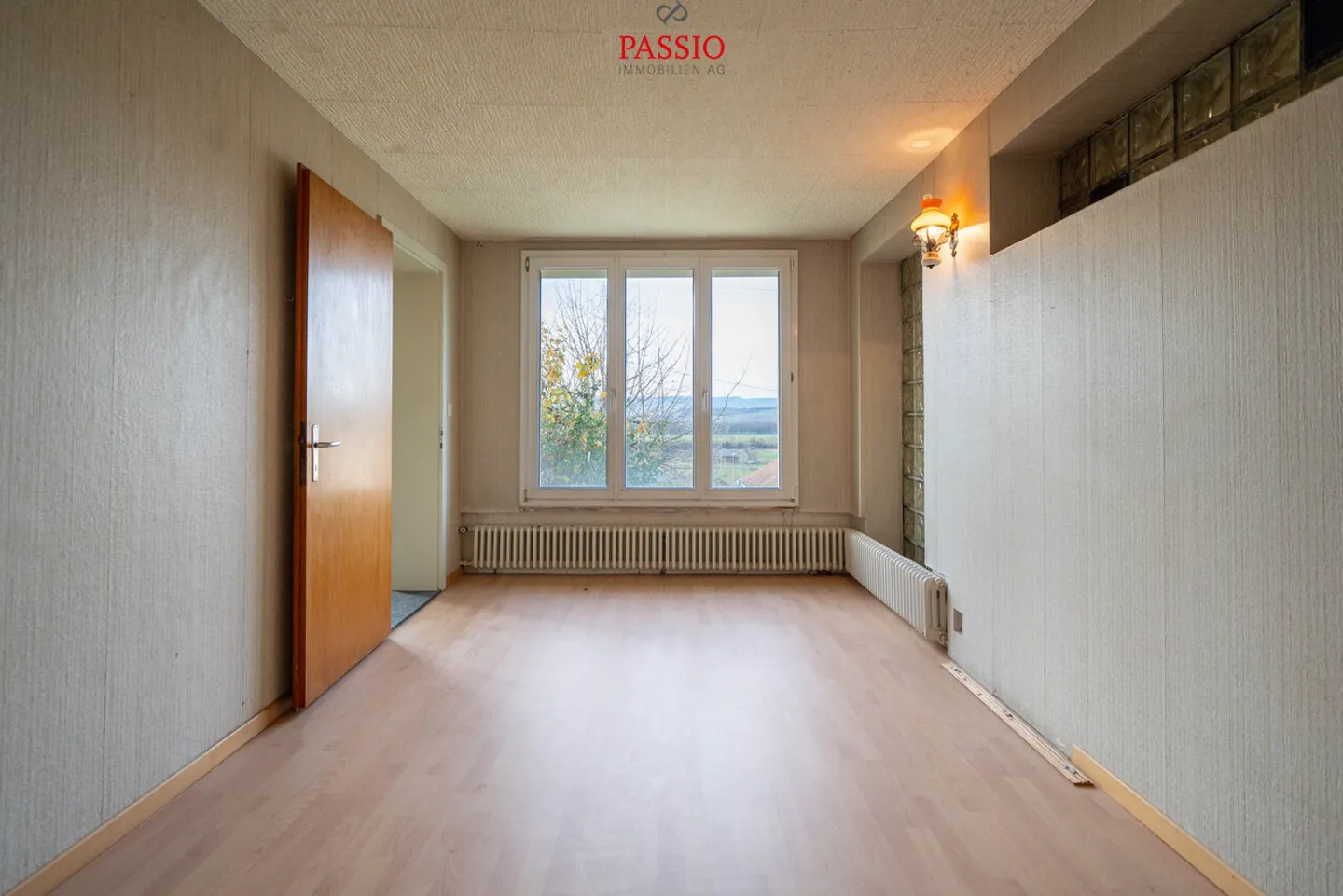 Haus mit 6,5 Zimmern und enormem Grundstück sowie atemberaubendem Blick - Foto 18 von 29