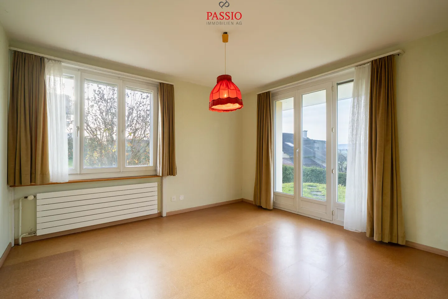 Haus mit 6,5 Zimmern und enormem Grundstück sowie atemberaubendem Blick - Foto 19 von 29