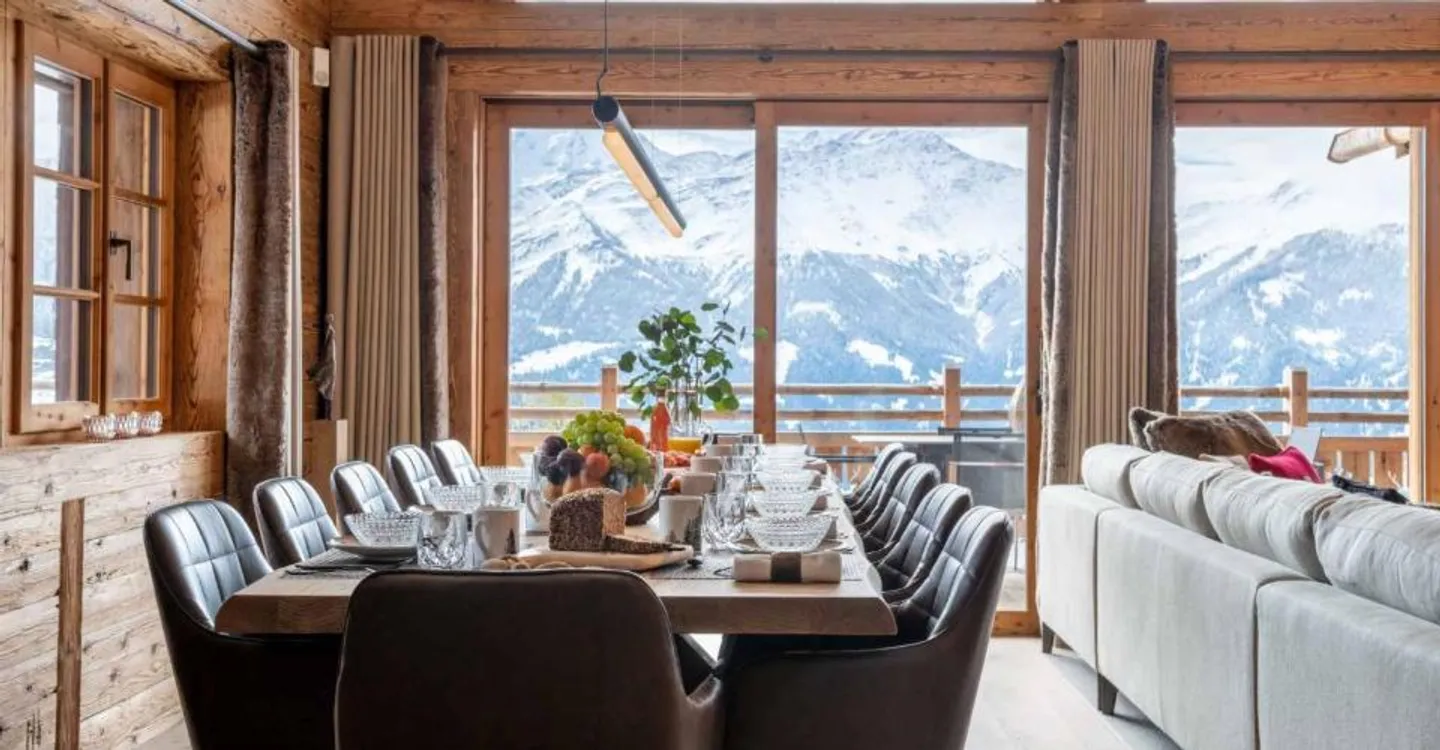 MAGNIFIKANTER CHALET - PANORAMABLICK - 5 SCHLAFZIMMER - Foto 5 von 12