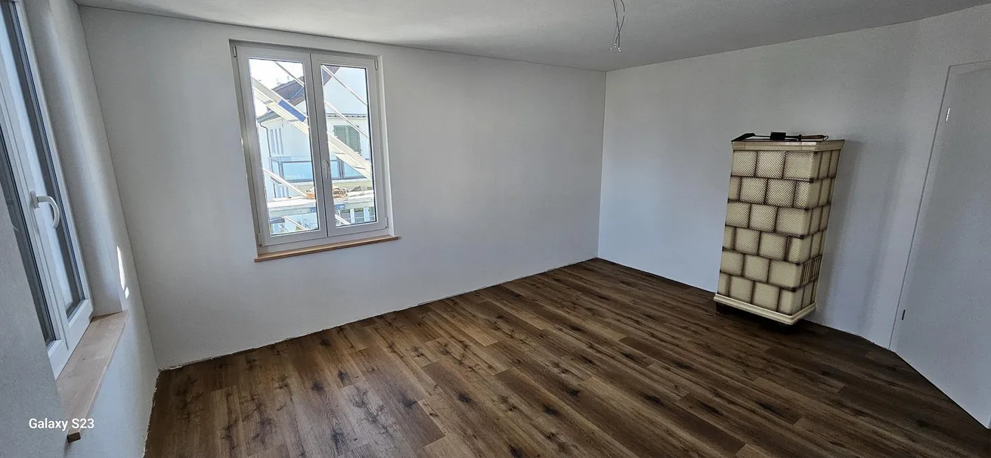 4 Room Apartment - Photo 4 of 7