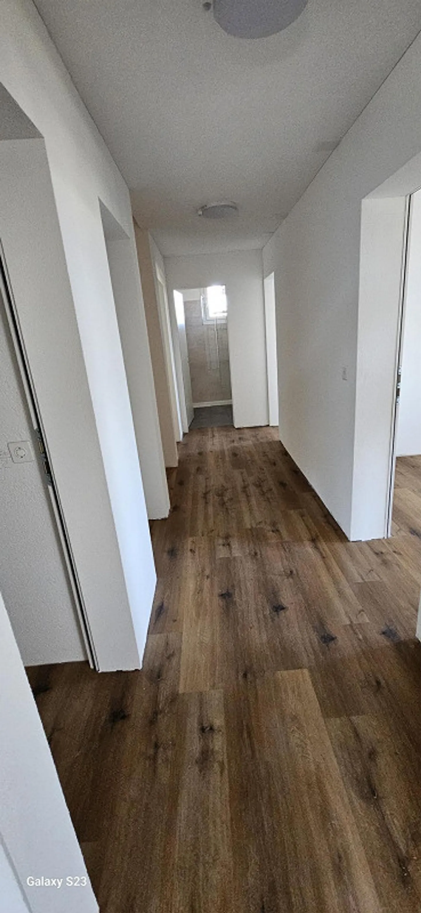 4 Room Apartment - Photo 7 of 7