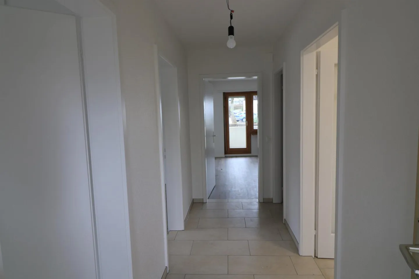 Apartment near the lake - Photo 3 of 9