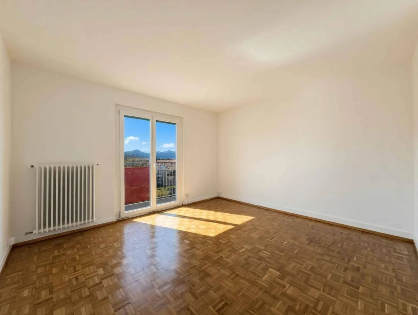 ESCLUSIVITÀ - FARE UN'OFFERTA - IMMOBILE DI REDDITO NELLA PARTE OCCIDENTALE DI LAUSANNA - Foto 5 di 10