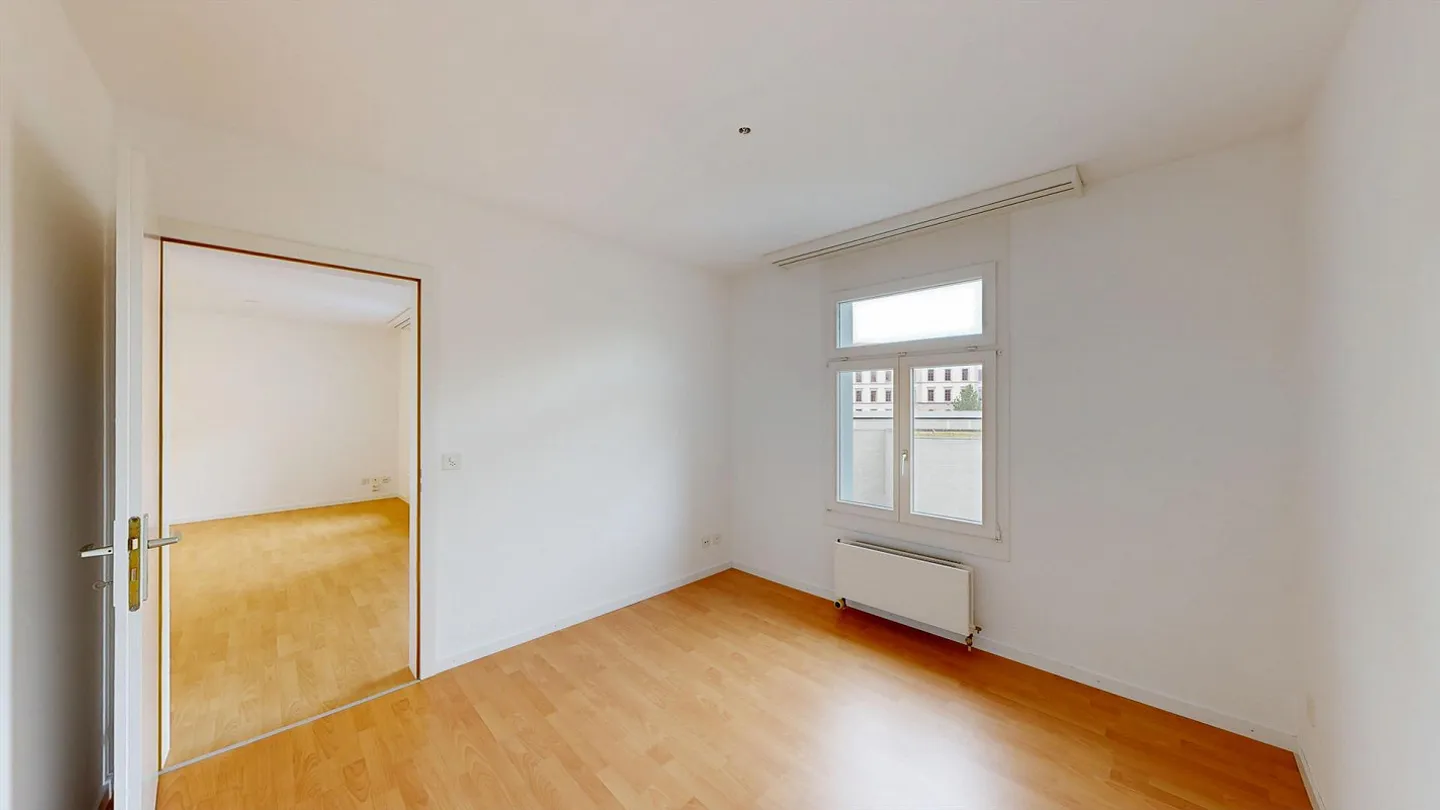 Stylish old building apartment in St. Gallen - Photo 5 of 7