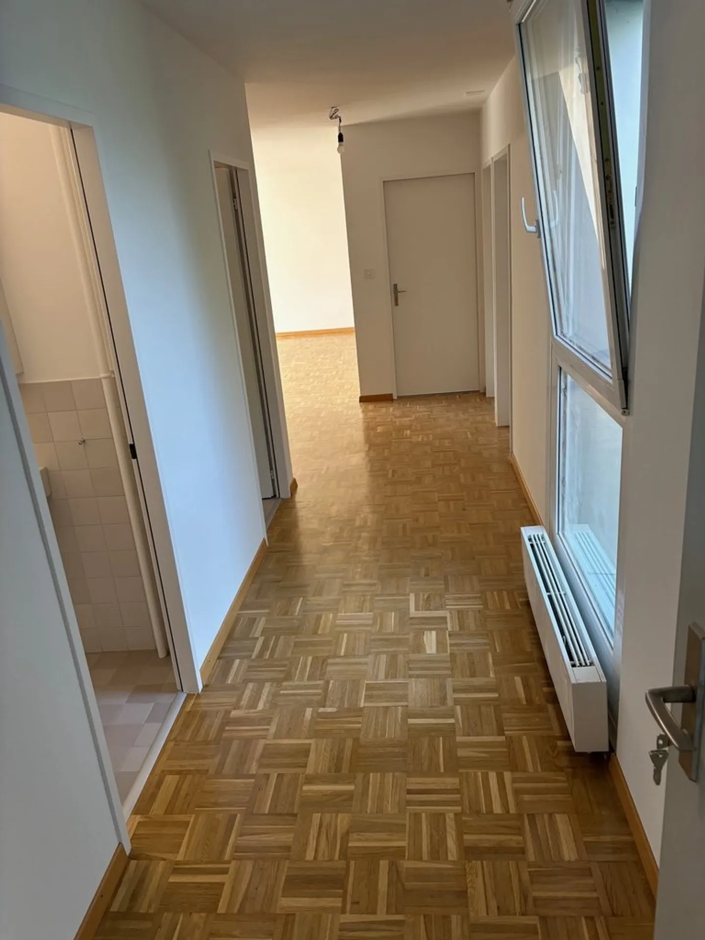 Newly renovated apartment in a prime location - Photo 3 of 10