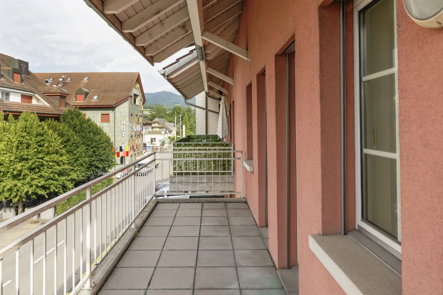 Appartement spacieux et abordable de 3,5 pièces au centre de Wildegg - Photo 7 sur 15