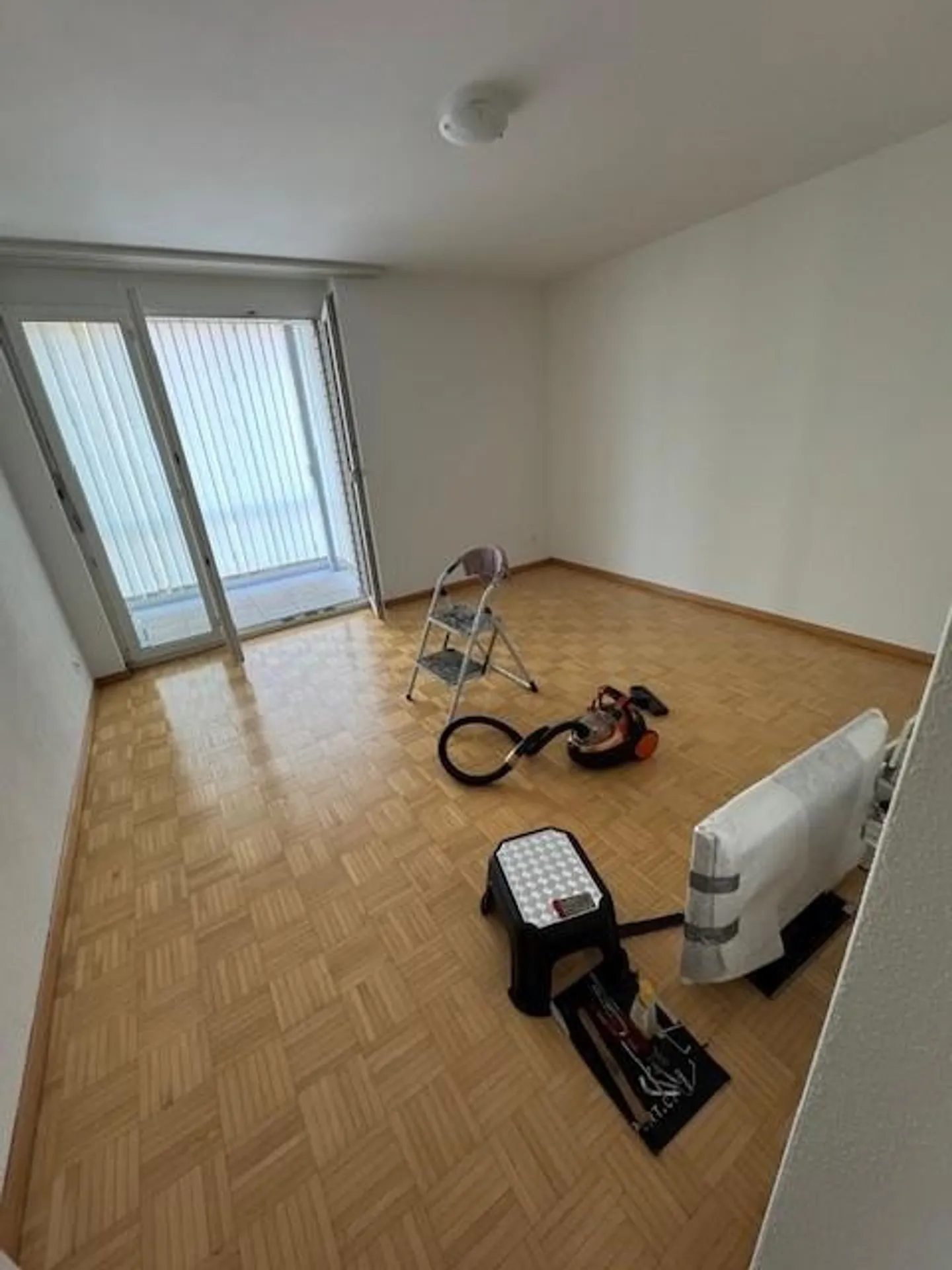 Appartamento di 2,5 stanze situato in una zona tranquilla nel centro - Foto 4 di 7