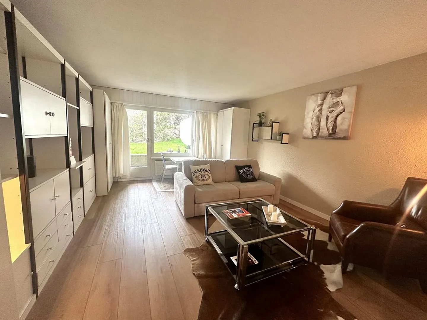 «Location à l'année joli studio rénové centre de Crans-Montana» - Photo 1 sur 8