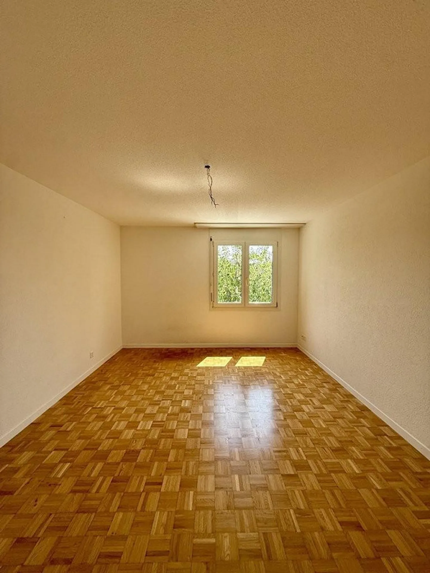 Appartamento attraente di 4,5 stanze con balcone al 1° piano - Foto 5 di 11