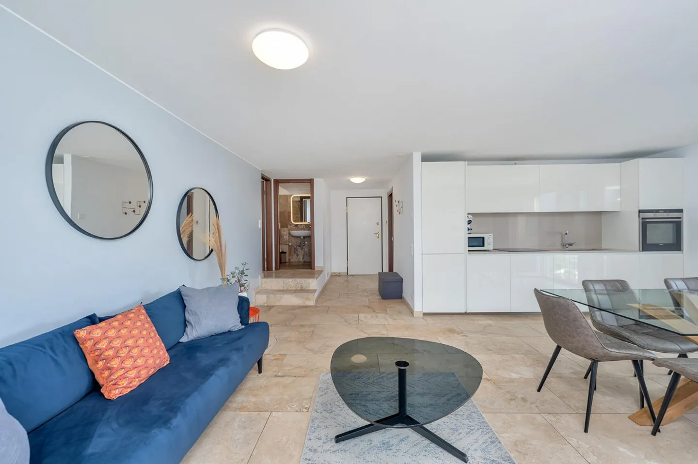 Möblierte Wohnung mit Seeblick - Foto 1 von 8