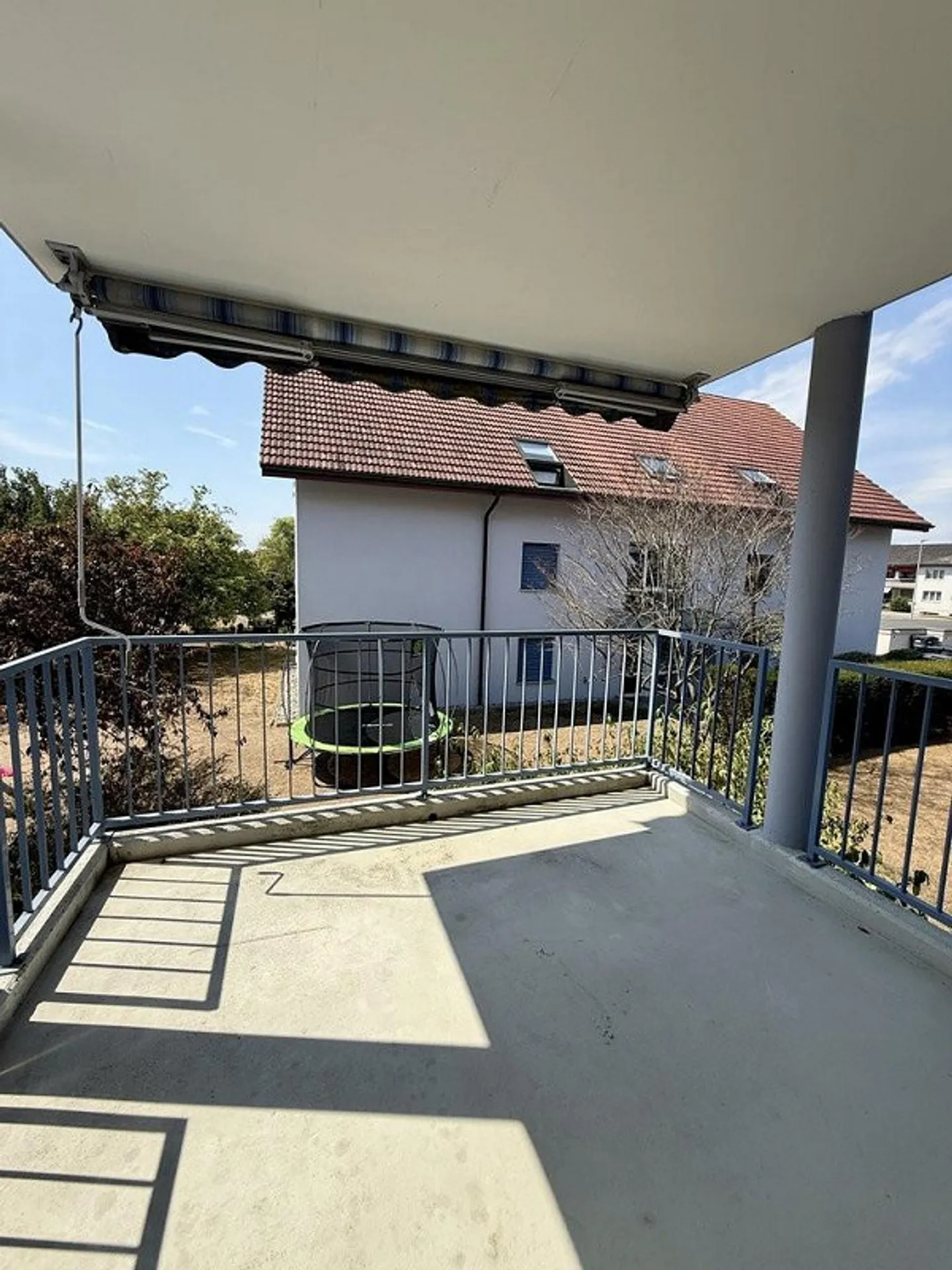 Appartamento attraente di 4,5 stanze con balcone al 1° piano - Foto 10 di 11