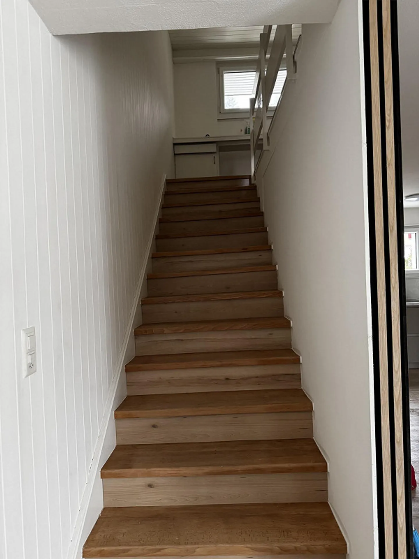 Une maison familiale double de 5,5 pièces récemment rénovée - Photo 7 sur 19