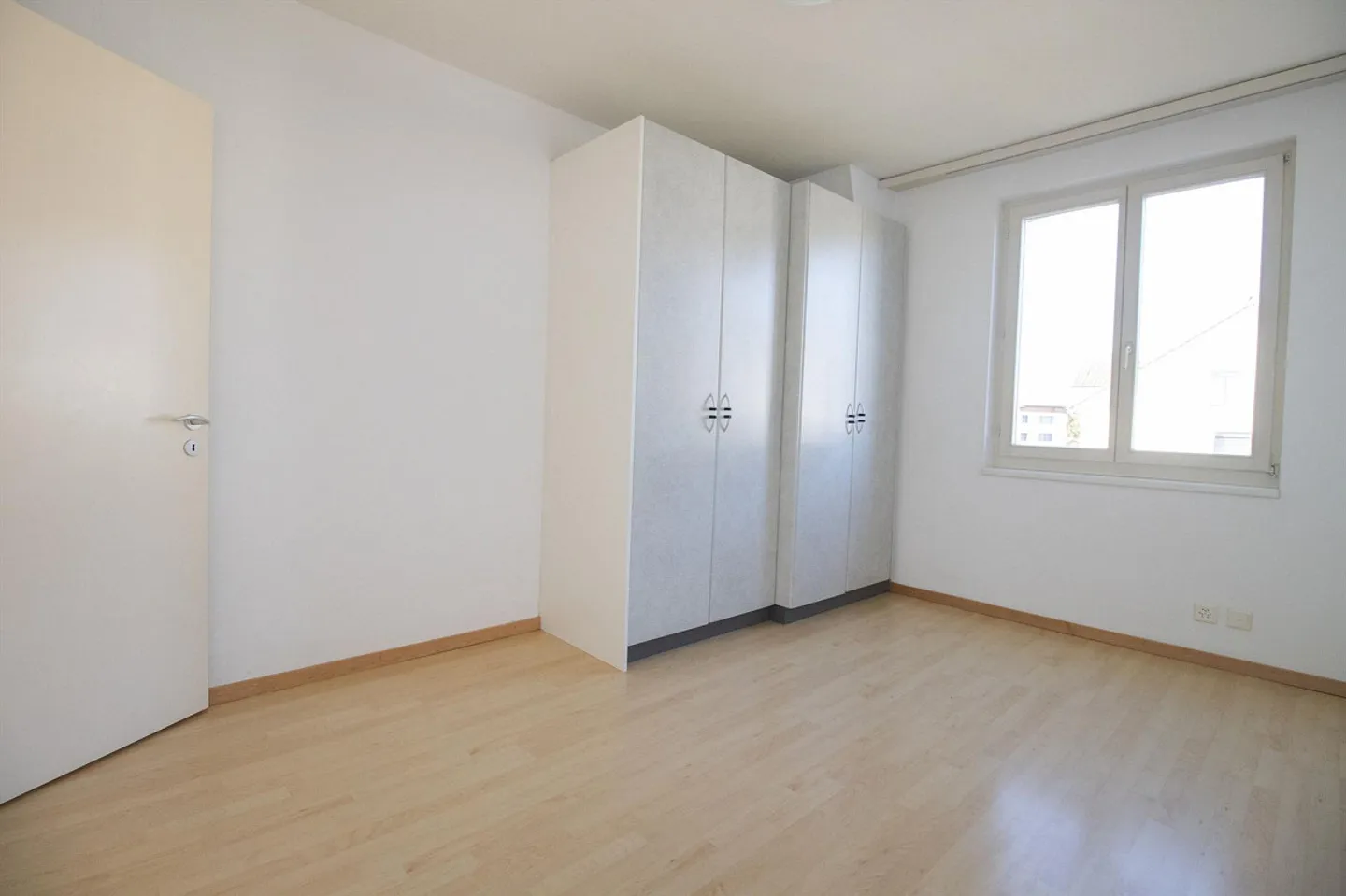 Bellissimo appartamento mansardato di 6½ stanze nel cuore di Cham - Foto 11 di 20