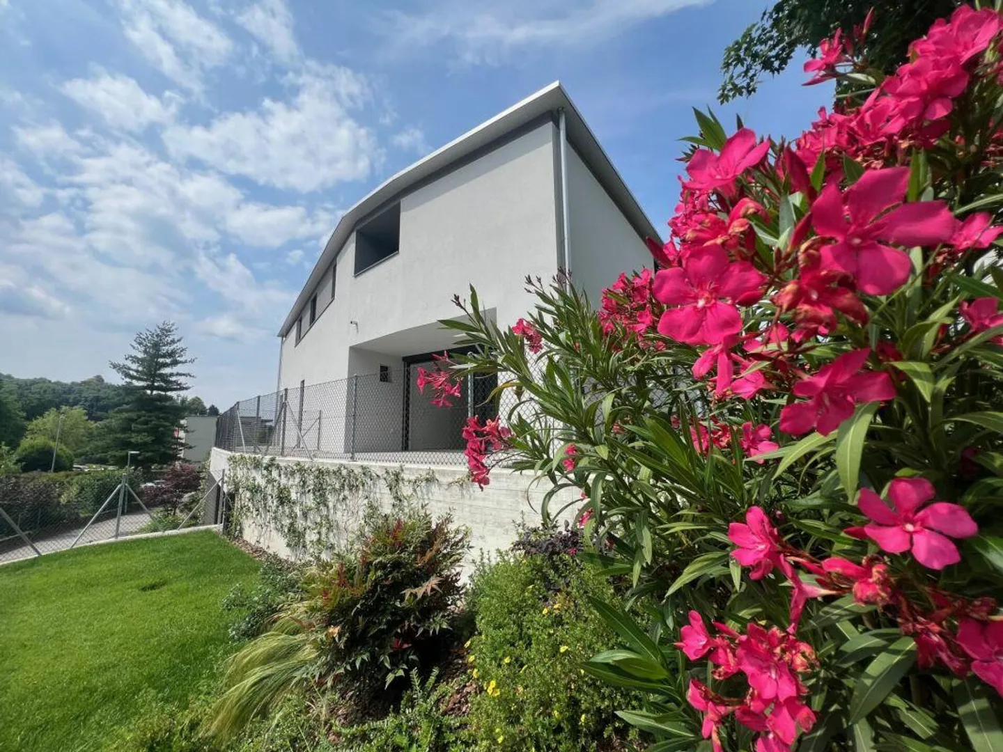 Residenza Ambra - Letzte Duplex-Residenz mit Privatgarten - Foto 1 von 15