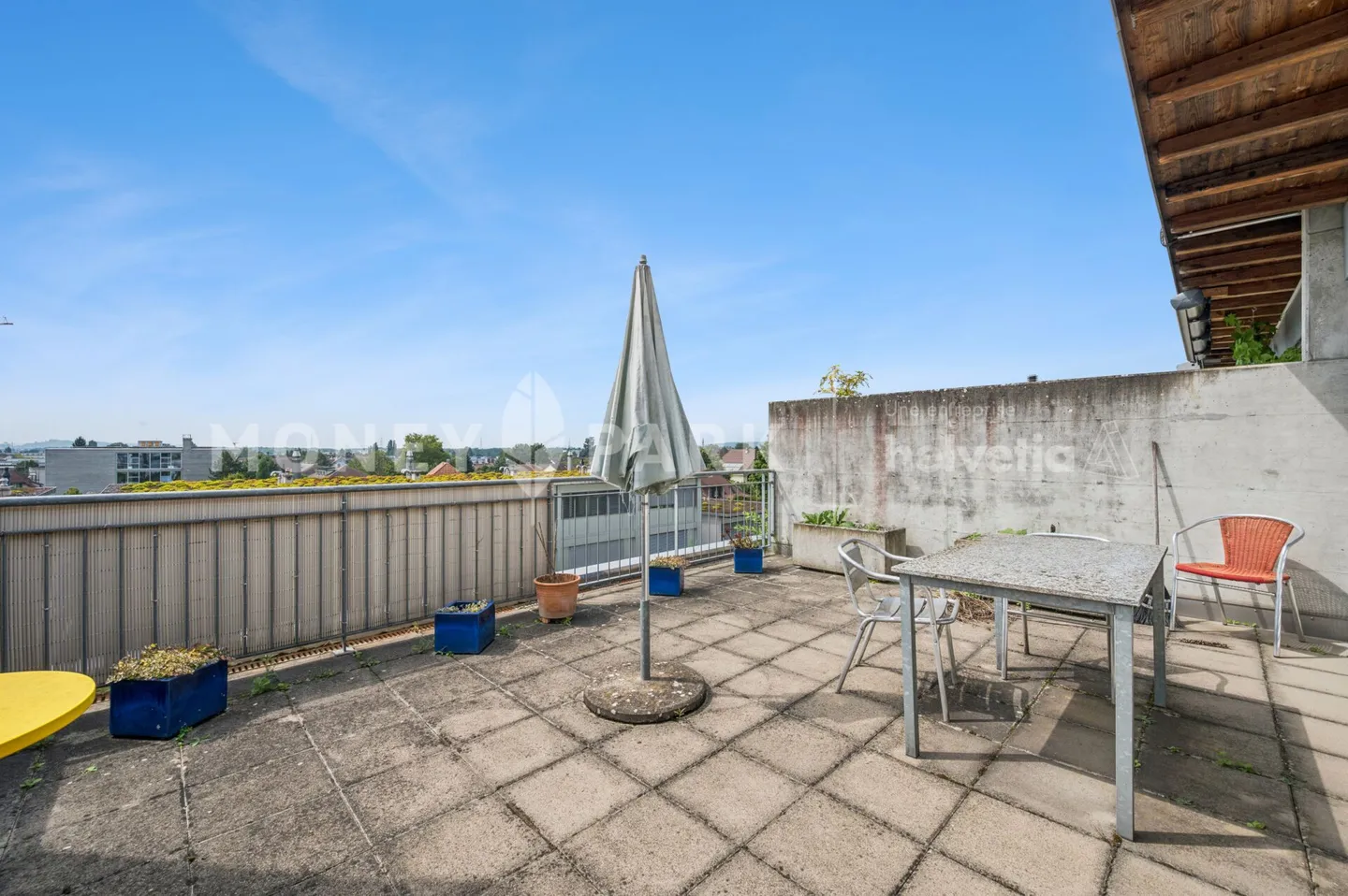 «7.5-Zimmer-Reihenfamilienhaus / Maison mitoyenne de 7.5 pièces» - Foto 12 von 13