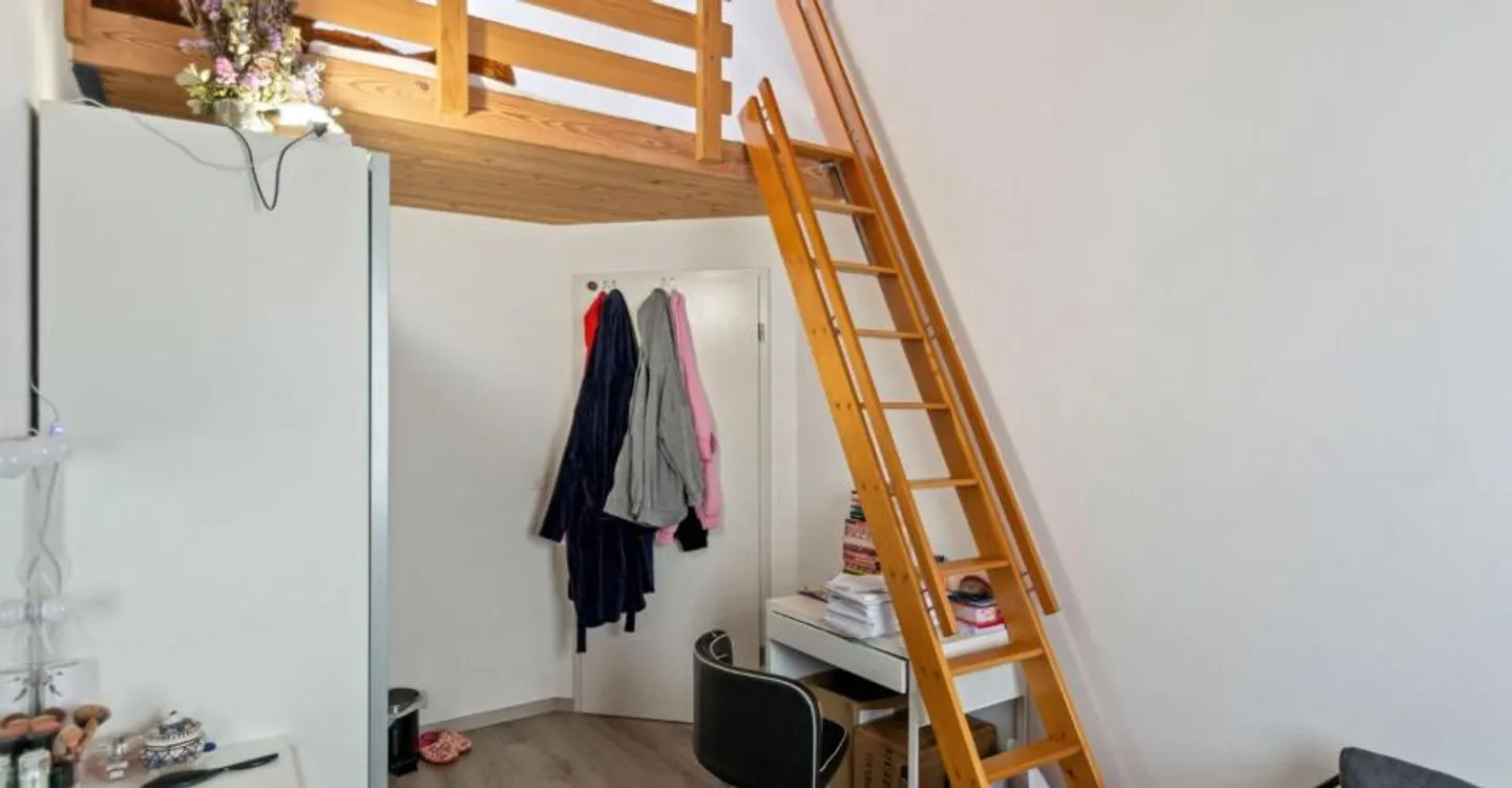 St-Imier, 4.5-room duplex with balcony and parking space - Photo 7 of 11