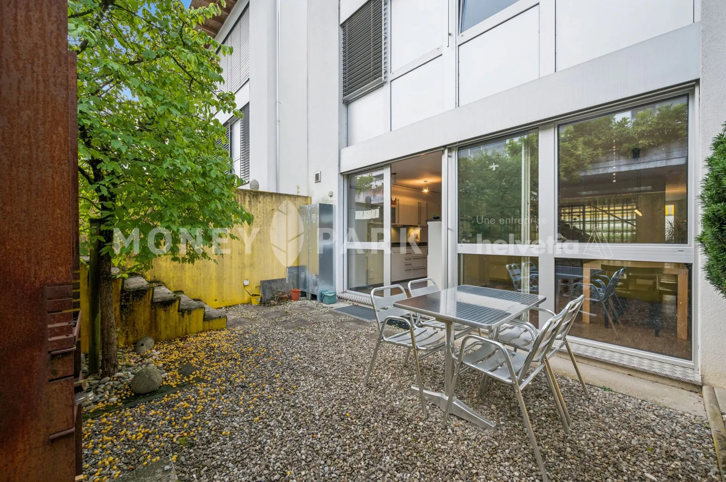 «7.5-Zimmer-Reihenfamilienhaus / Maison mitoyenne de 7.5 pièces» - Foto 11 von 13