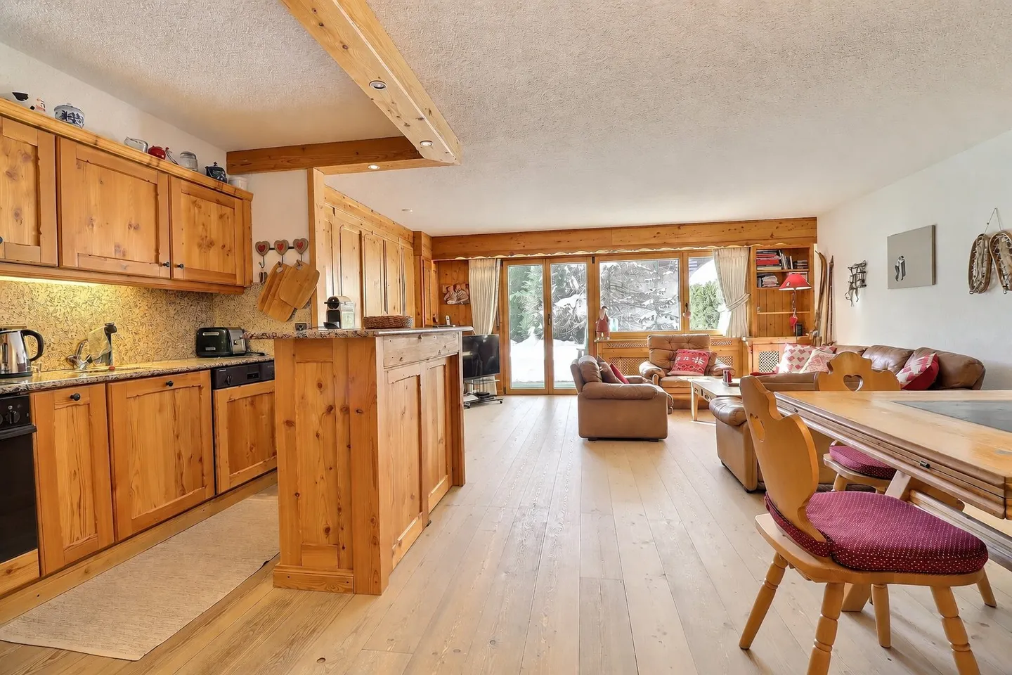 Charming Apartment in Verbier - Photo 4 of 12