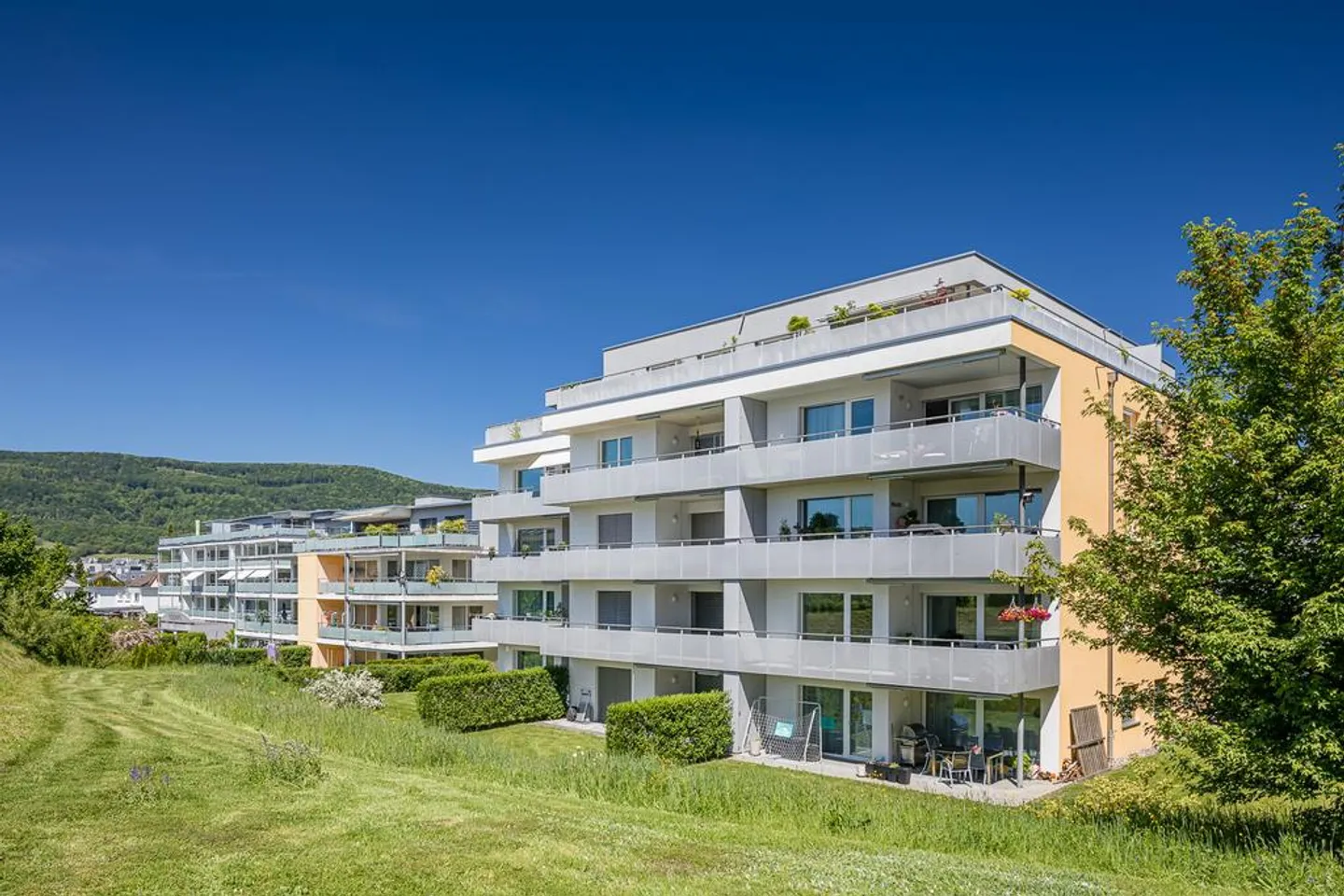 Schöne 4.5-Zimmerwohnung im Grünen zu vermieten - Photo 1 sur 12