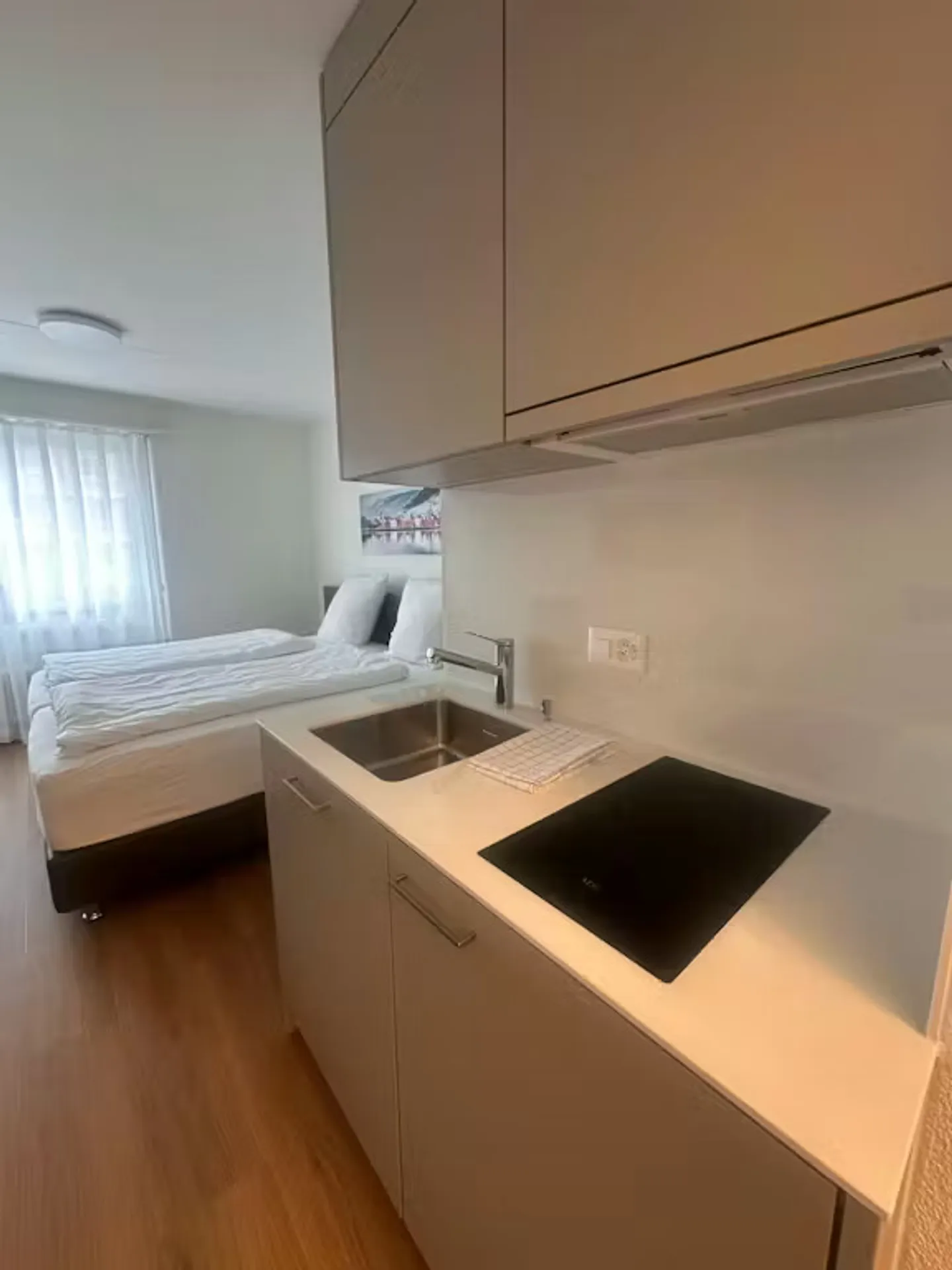 Studio nel seminterrato vicino all'aeroporto - Foto 6 di 7