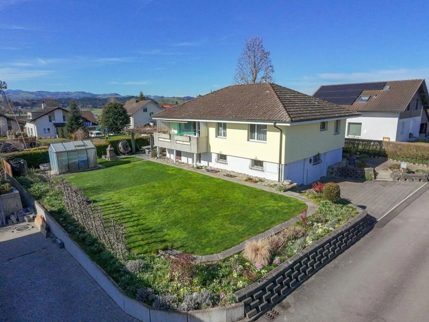 Charmantes Einfamilienhaus in der Natur - Foto 1 von 18