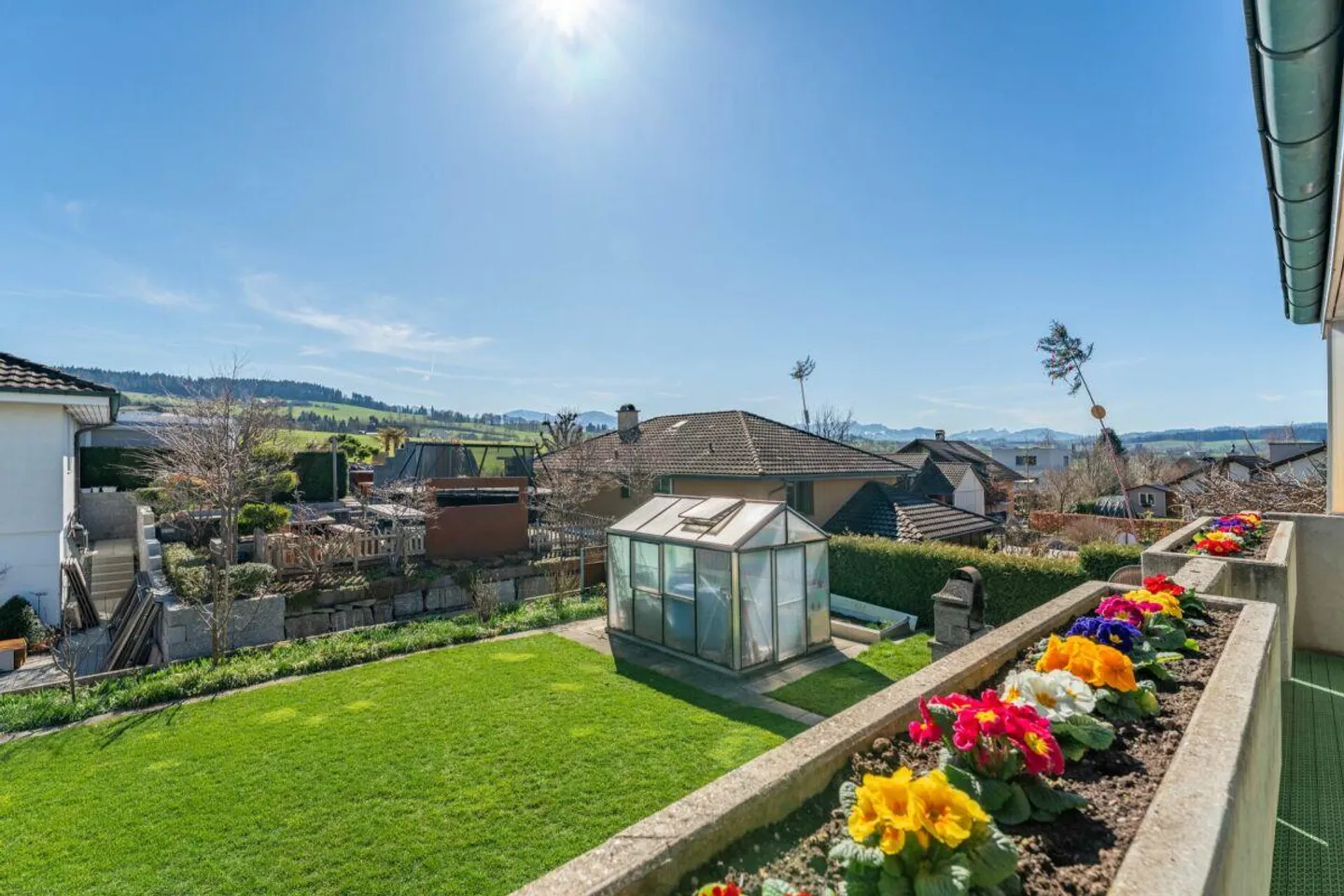 Charmantes Einfamilienhaus in der Natur - Foto 7 von 18