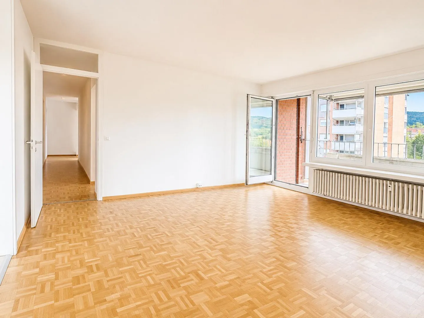 Grosse 5.5-Zimmerwohnung mit schöner Aussicht - Photo 7 of 15