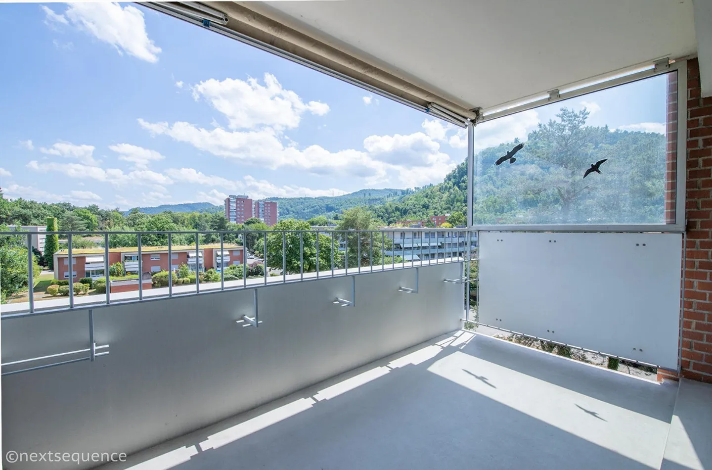 Grosse 5.5-Zimmerwohnung mit schöner Aussicht - Photo 9 of 15