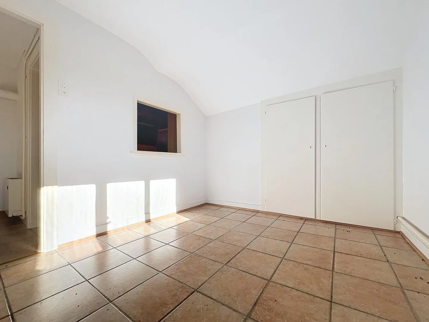 Wohnung - Foto 2 von 4