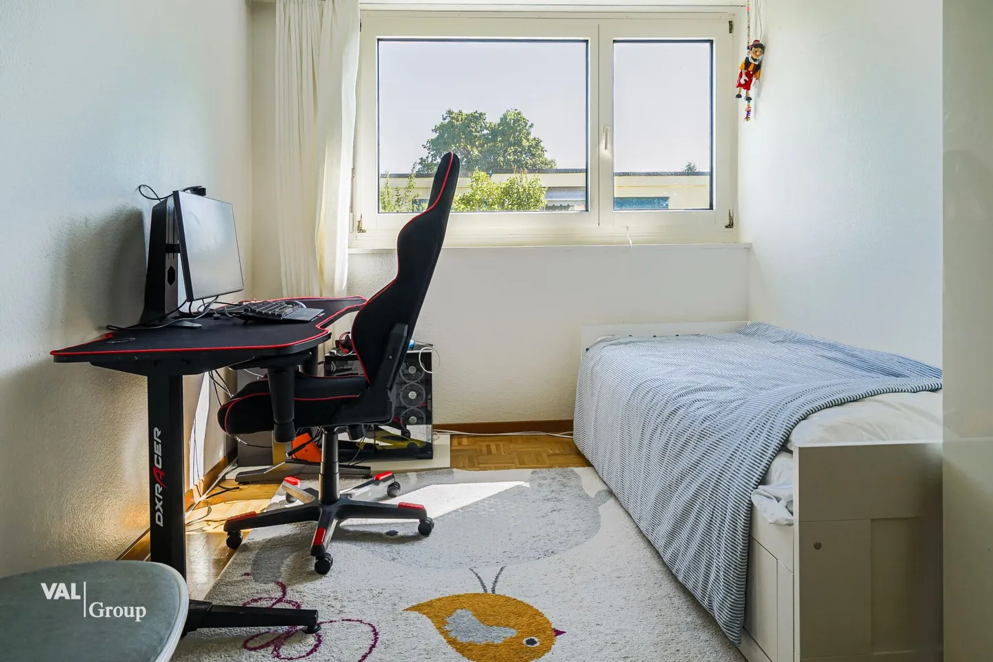 Appartement en rez-de-chaussée lumineux dans un environnement calme et verdoyant - Photo 4 sur 12