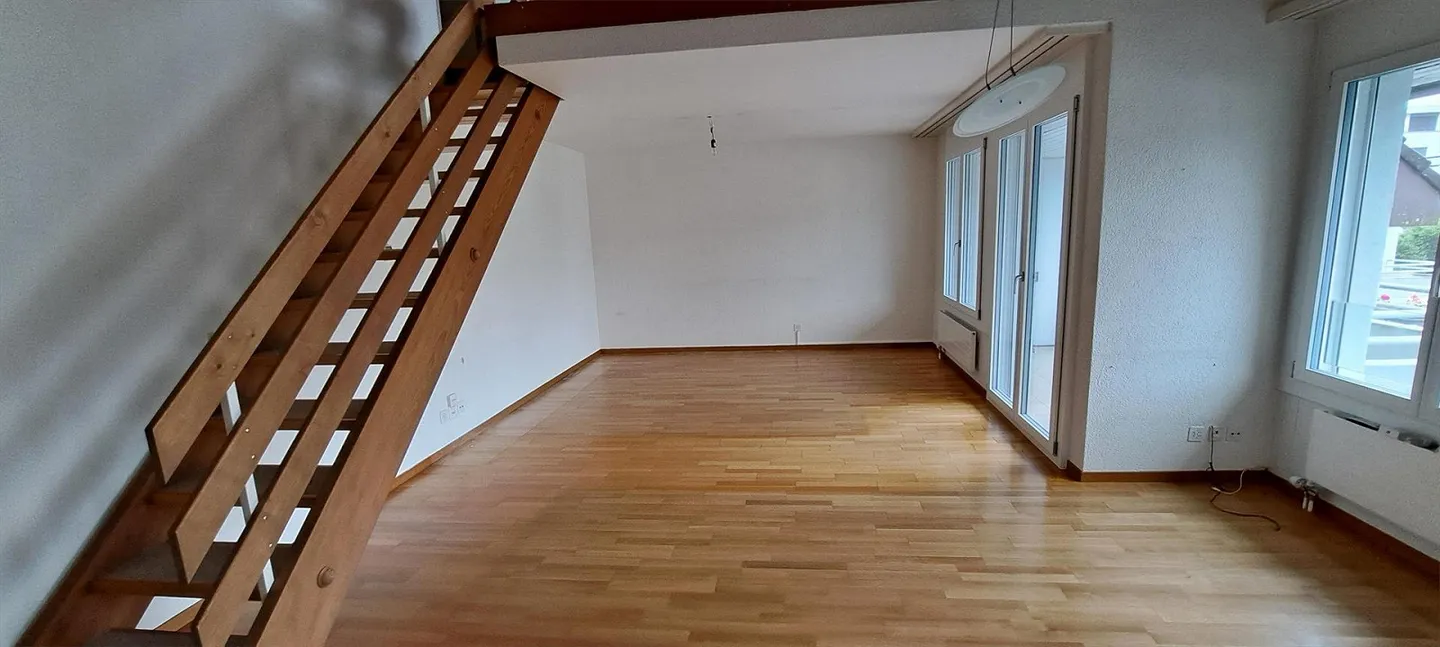 4.5 Zimmer- Maisonettewohnung - Foto 4 von 8