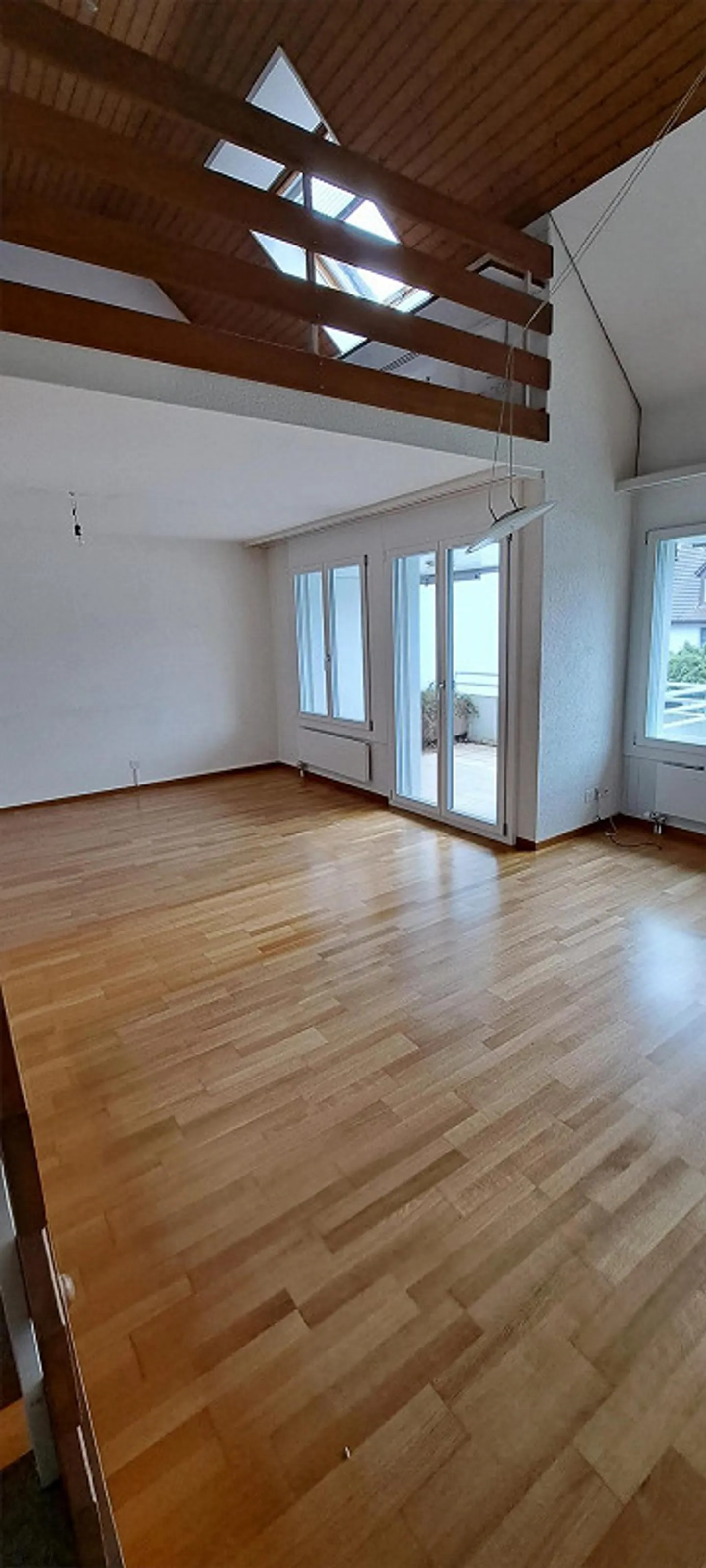 4.5 Zimmer- Maisonettewohnung - Foto 5 von 8
