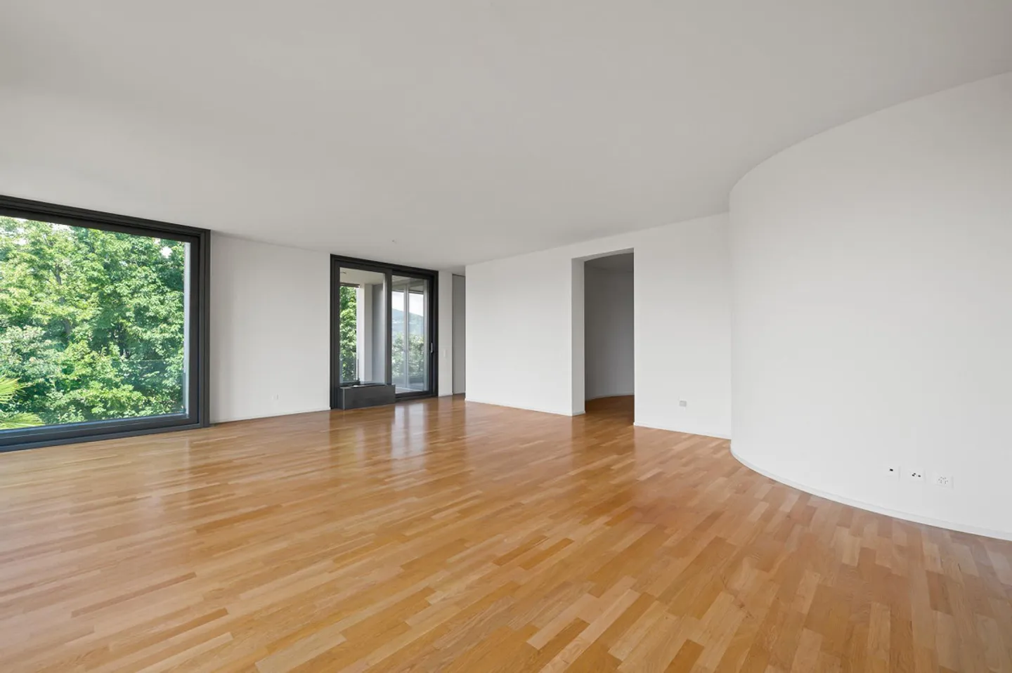 AGRÉABLE APPARTEMENT DE 4.5 PIÈCES AVEC VUE SUR LE LAC À RUVIGLIANA - Photo 4 sur 13