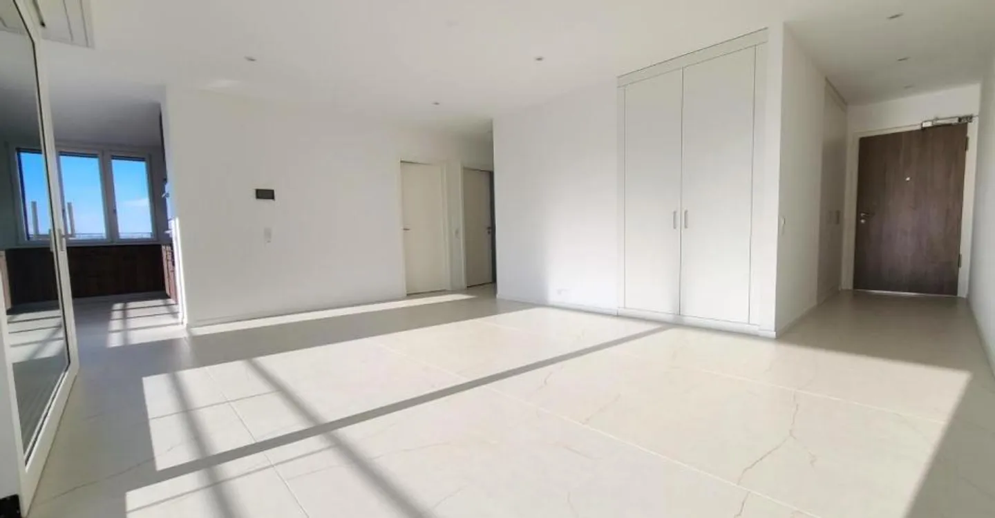 Appartement de Luxe avec Vue Époustouflante - Photo 5 sur 12