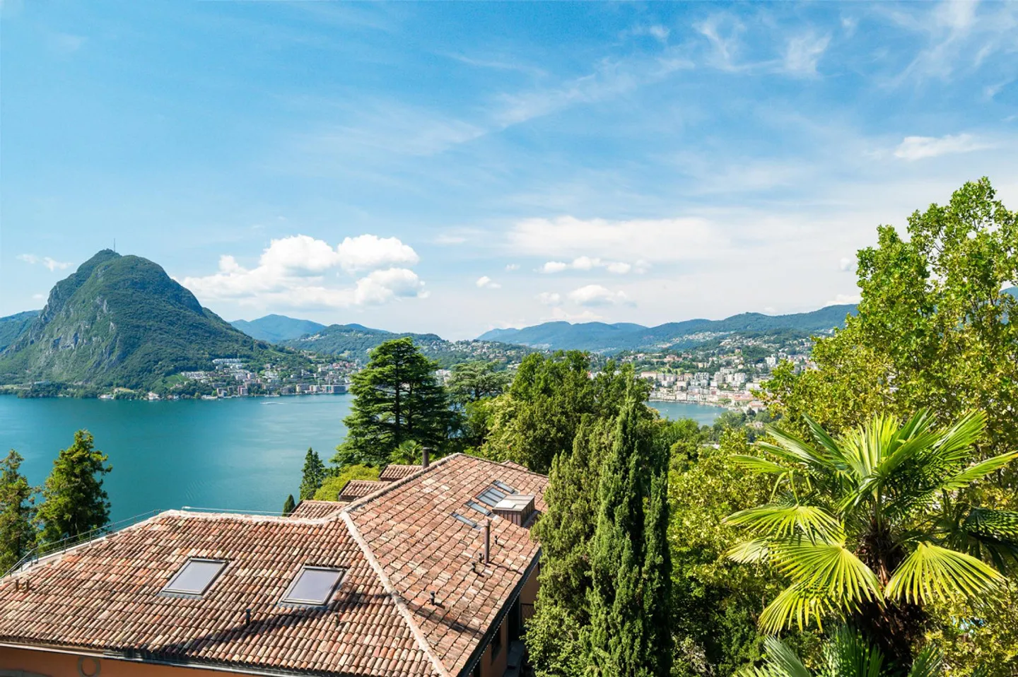 AGRÉABLE APPARTEMENT DE 4.5 PIÈCES AVEC VUE SUR LE LAC À RUVIGLIANA - Photo 2 sur 13