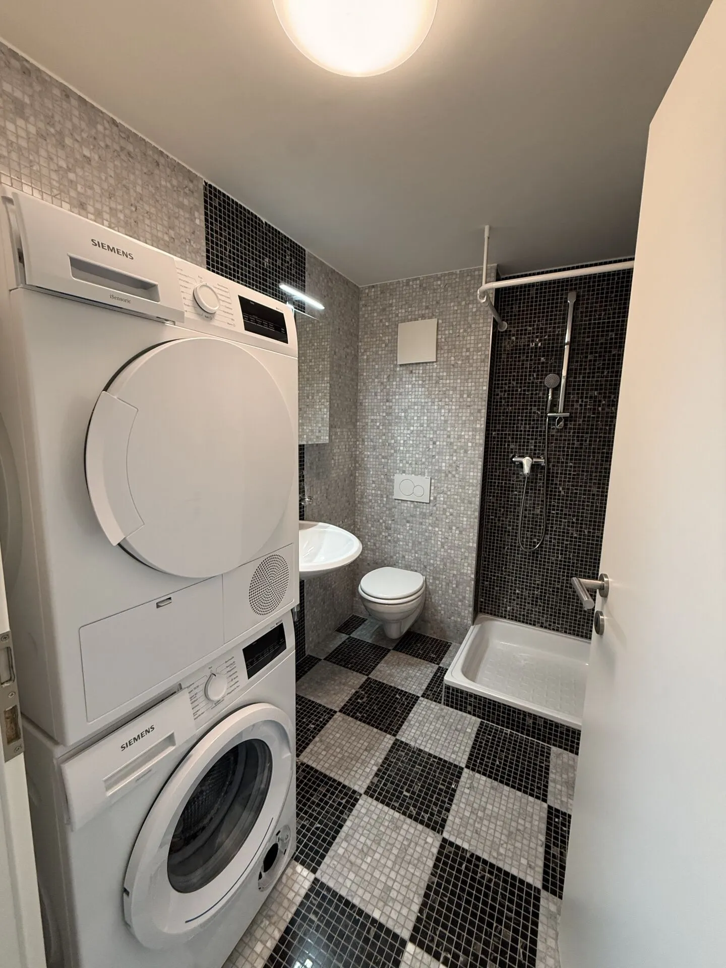 Appartamento al piano terra con 3 camere in posizione centrale - Foto 7 di 9