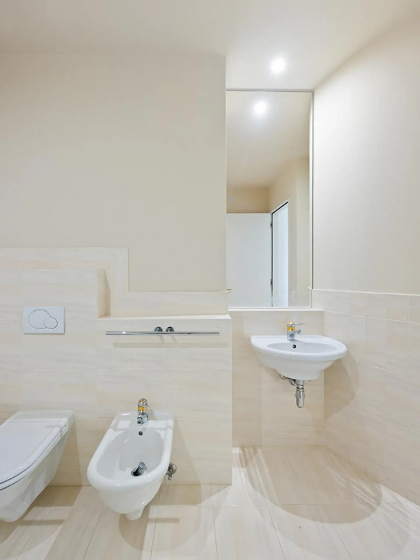 AGRÉABLE APPARTEMENT DE 4.5 PIÈCES AVEC VUE SUR LE LAC À RUVIGLIANA - Photo 11 sur 13