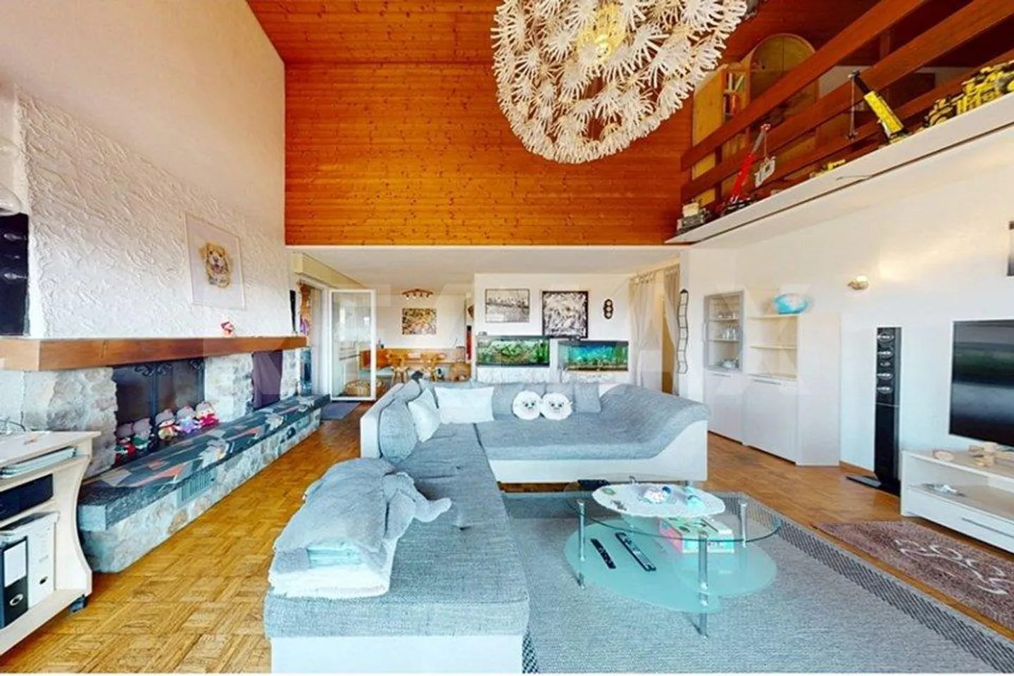 Casa unifamiliare con giardino bellissimo - Foto 6 di 13
