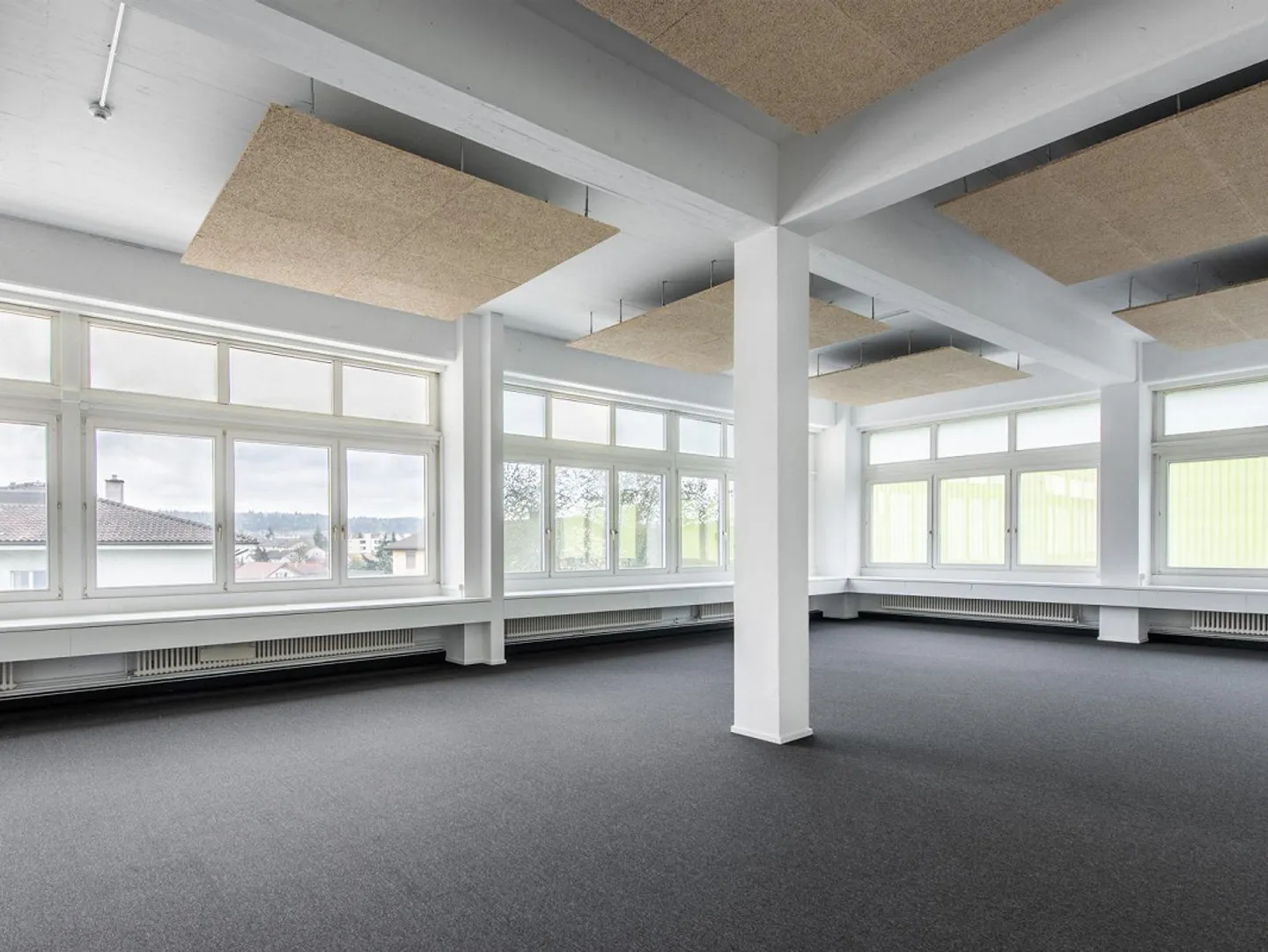 Spazio ufficio moderno di 134 m² nel complesso commerciale COMBO a Buchs AG - Foto 2 di 8