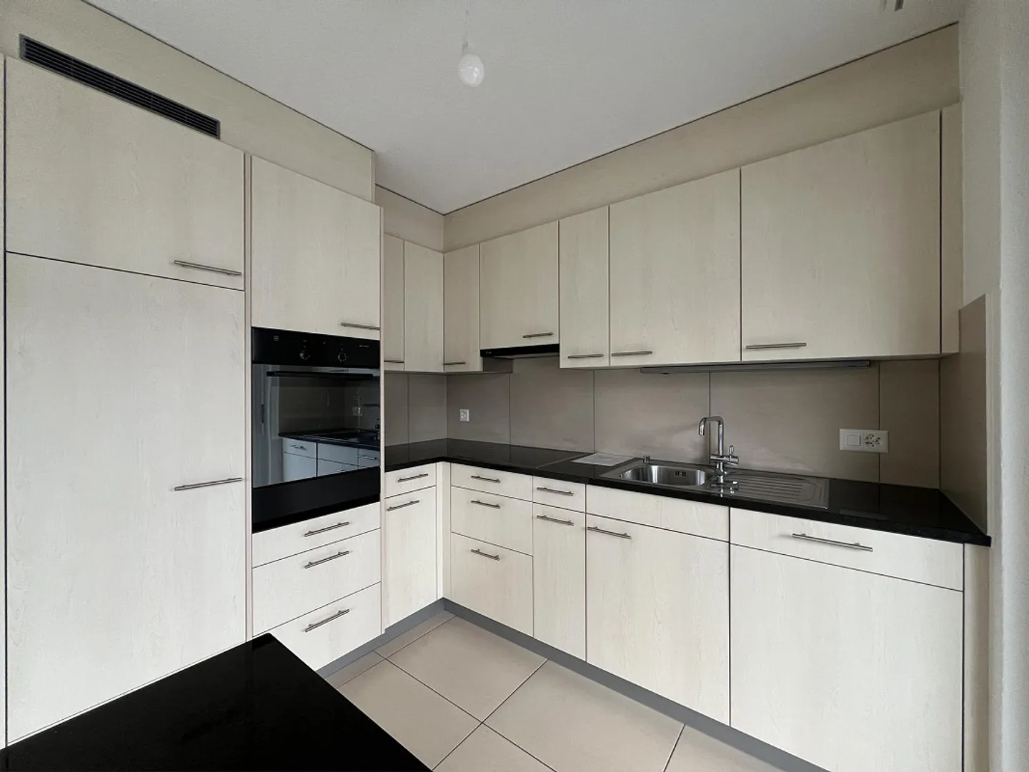 Moderne 2-Zimmerwohnung - Appartement moderne de 2 pièces - Foto 3 von 6