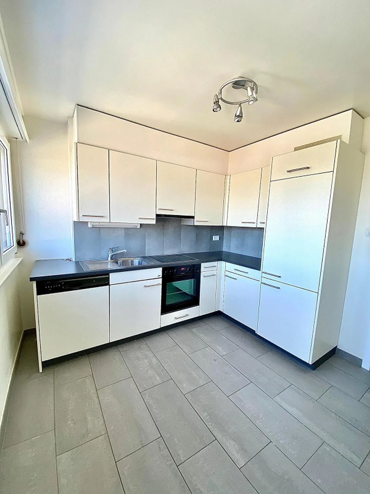 Wohnung mieten - Foto 2 von 5