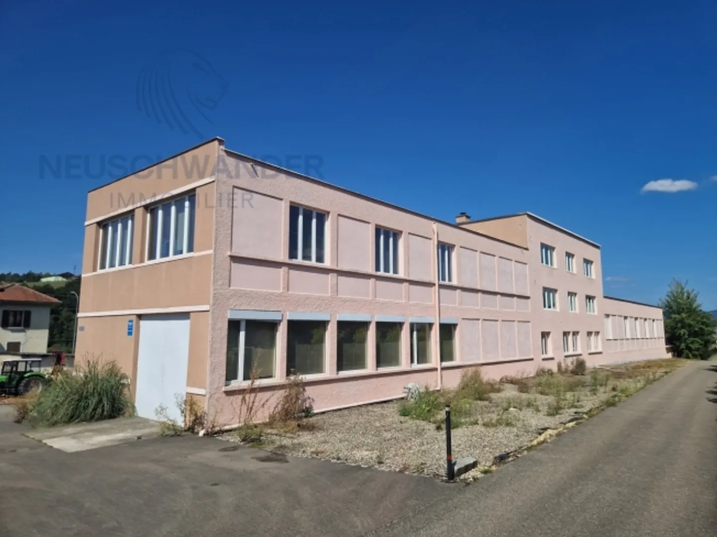 «Edificio unico di questo stile in vendita nel cantone del Giura da cogliere!» - Foto 1 di 18