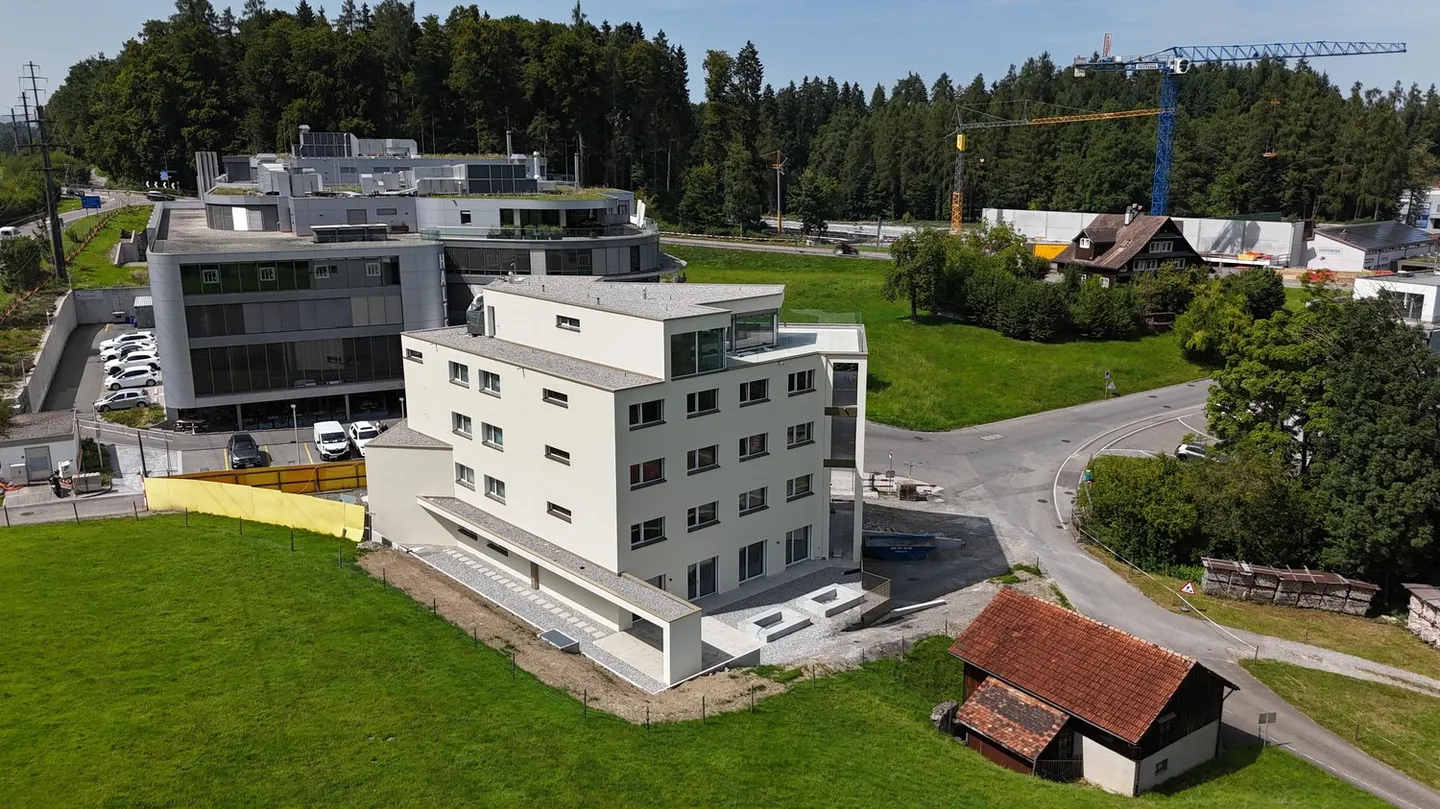 Espace commercial moderne à Pfäffikon - Photo 3 sur 4