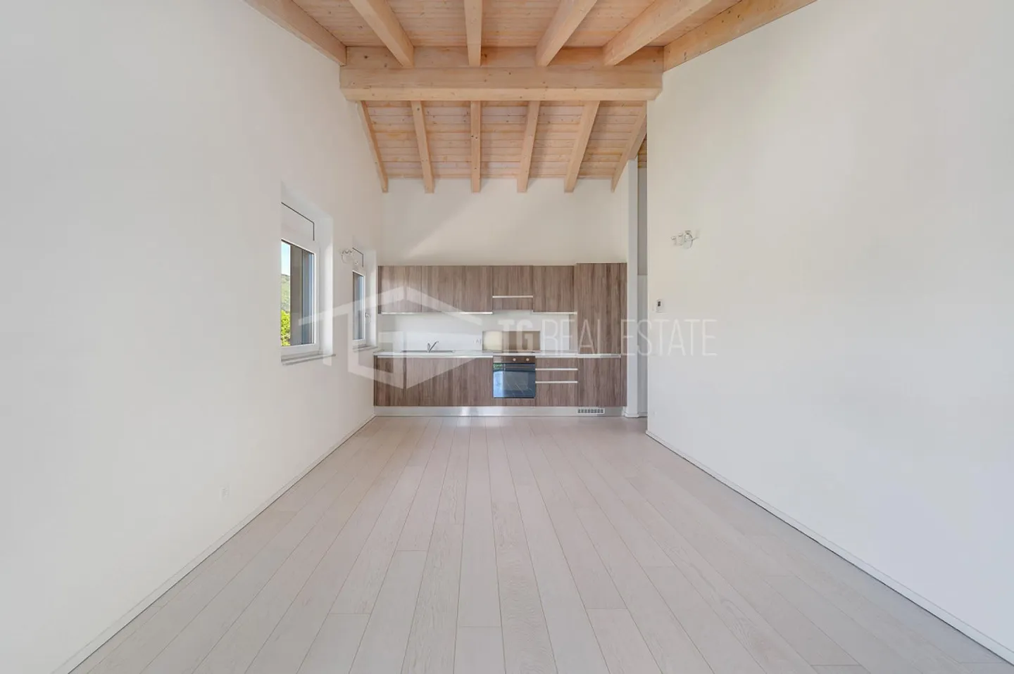 Penthouse with 3.5 rooms in Cadro - Photo 8 of 9