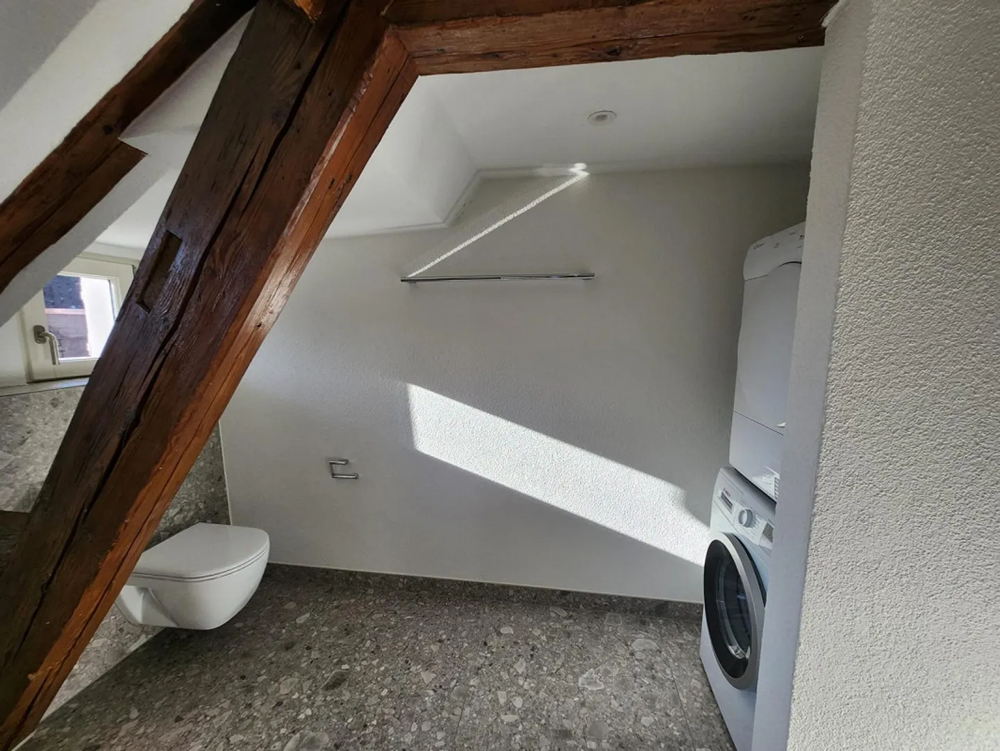 Freshly renovated 3.5-room apartment in the city center of Richterswil - Photo 7 of 7