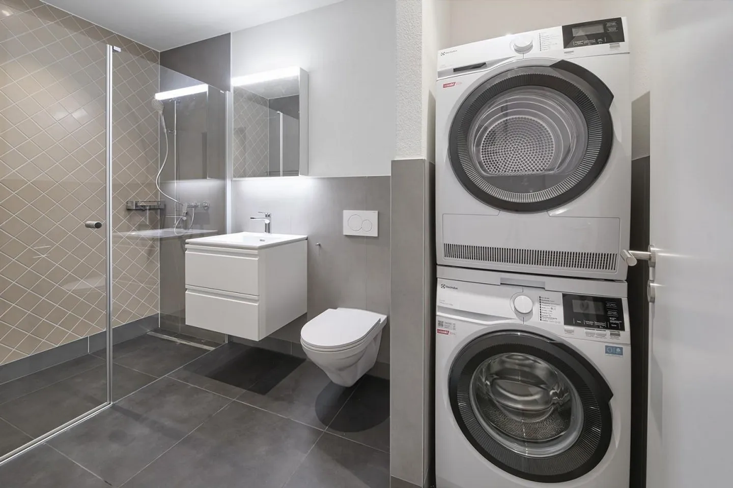 Welcome to the new hotspot for urban living in Zurich-Albisrieden! - Photo 4 of 7