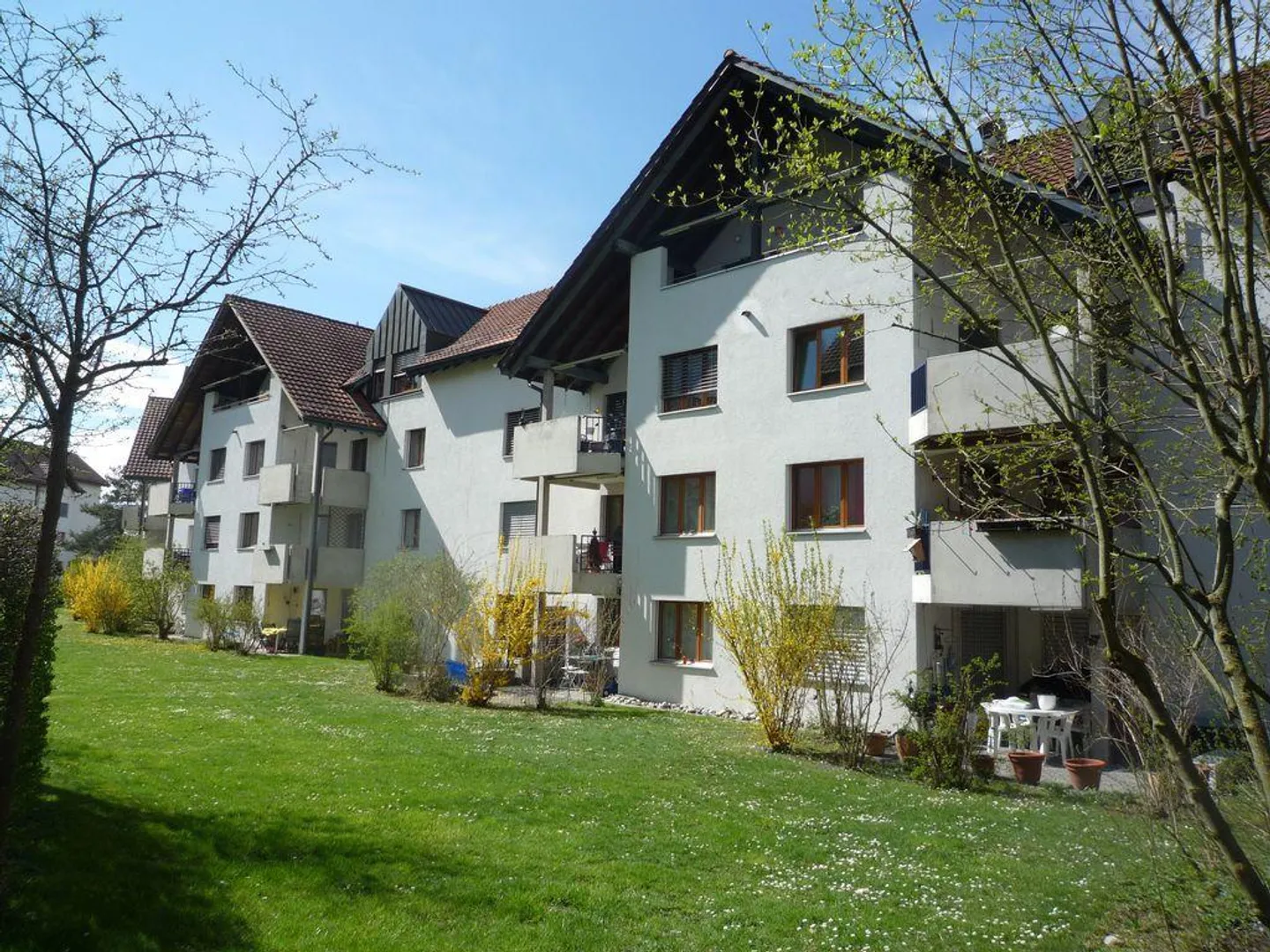 Bright 3.5-room apartment with balcony in a quiet location - Photo 1 of 13